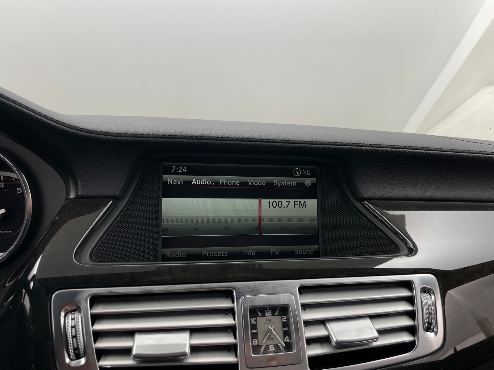 Thumbnail: 2014 Mercedes-Benz CLS - 2