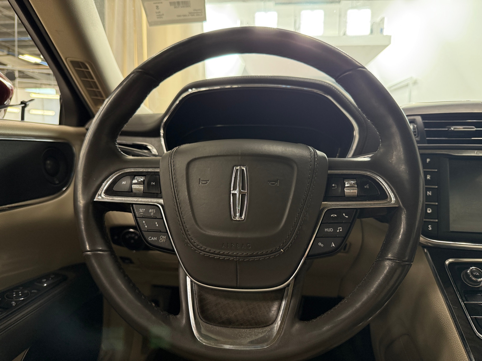 Thumbnail: 2020 Lincoln Continental - 4
