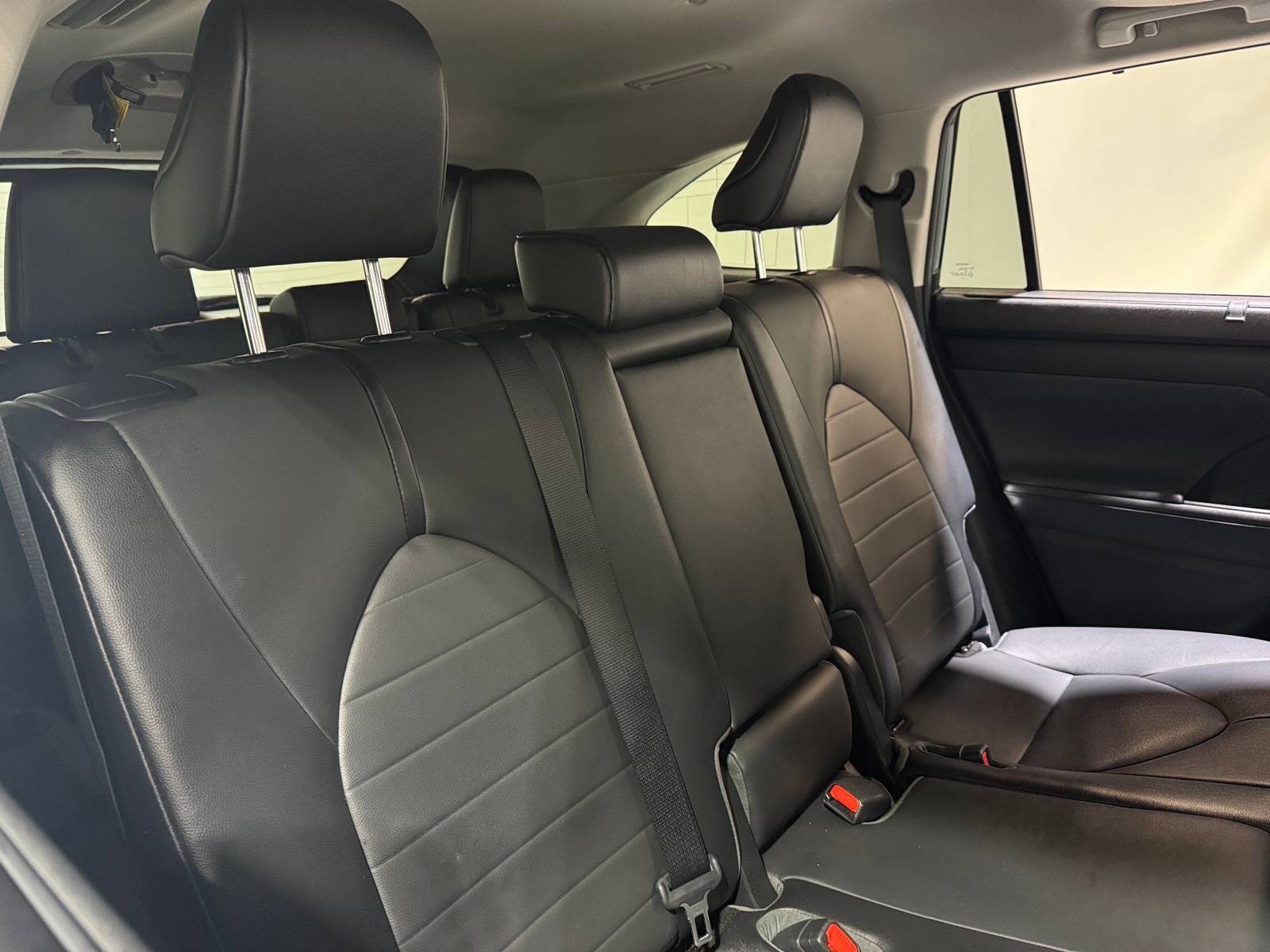 Thumbnail: 2021 Toyota Highlander - 5