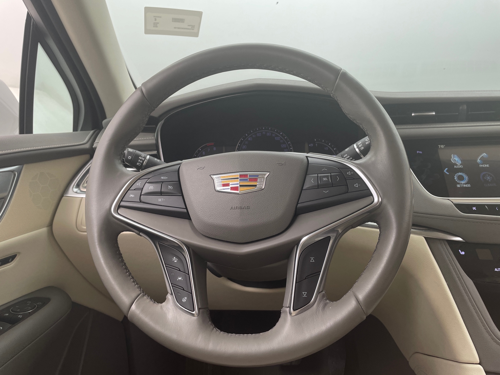 Thumbnail: 2019 Cadillac XT5 - 4