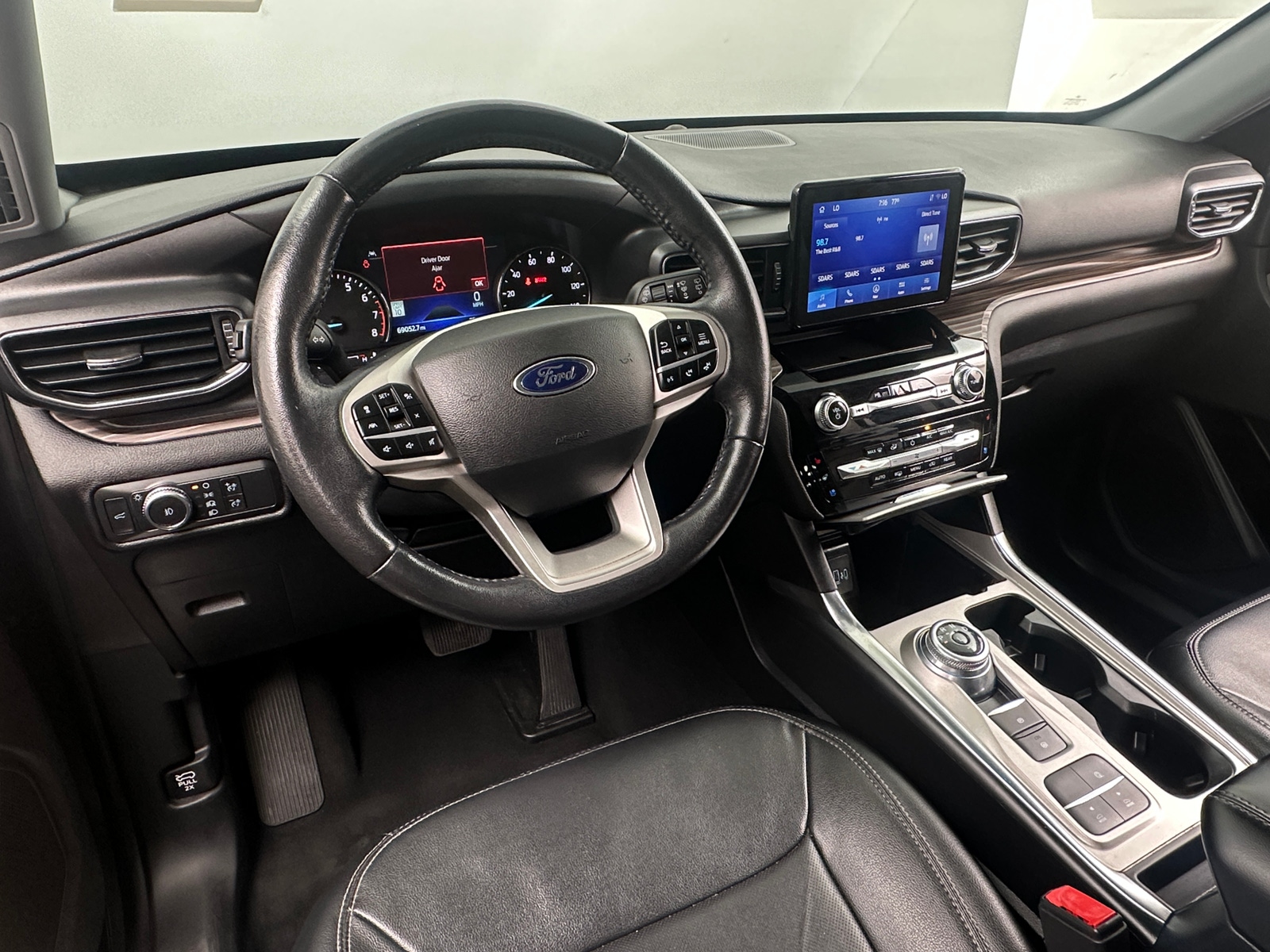 Thumbnail: 2022 Ford Explorer - 2