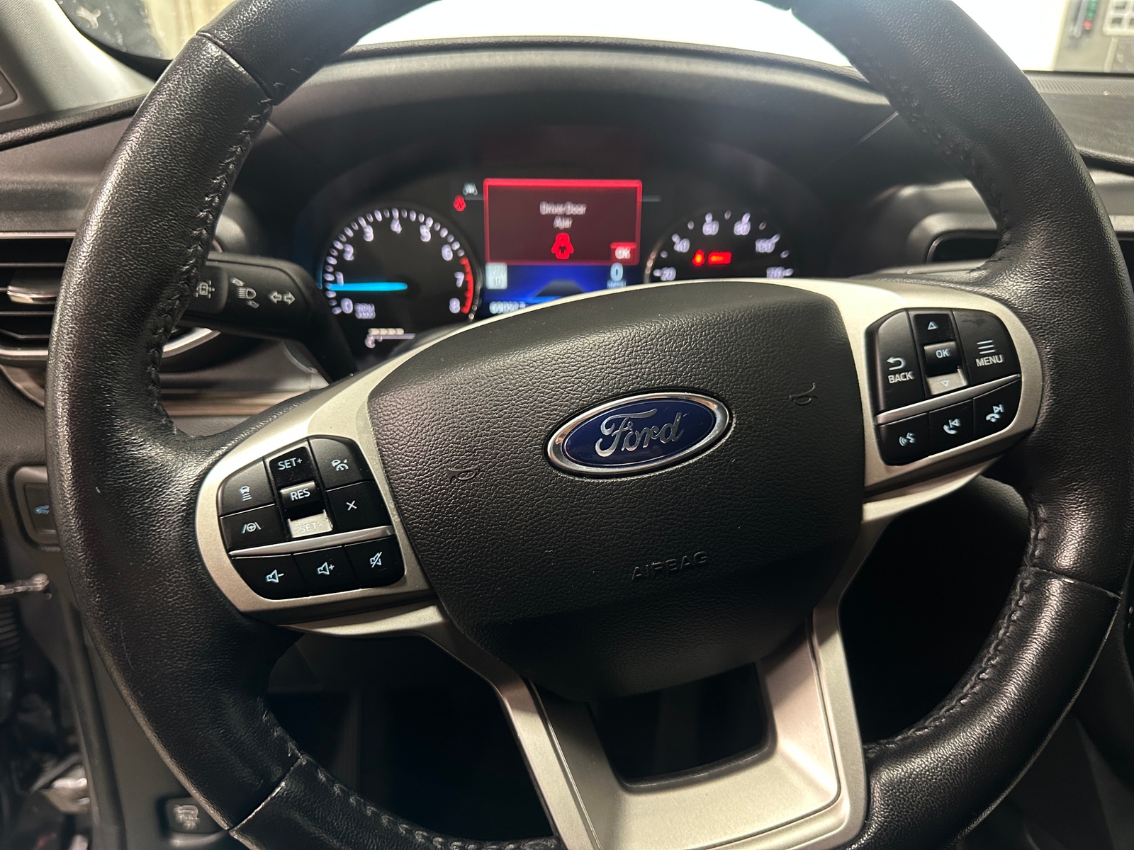 Thumbnail: 2022 Ford Explorer - 4