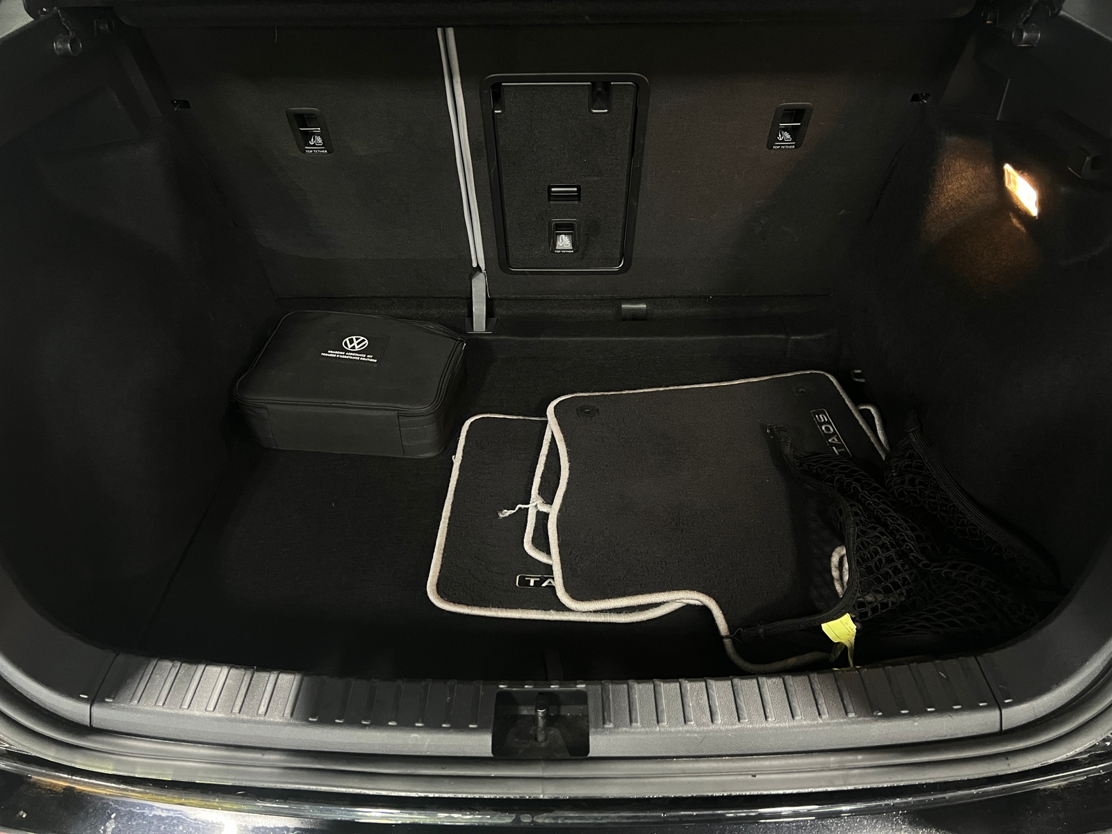 Thumbnail: 2023 Volkswagen Taos - 6