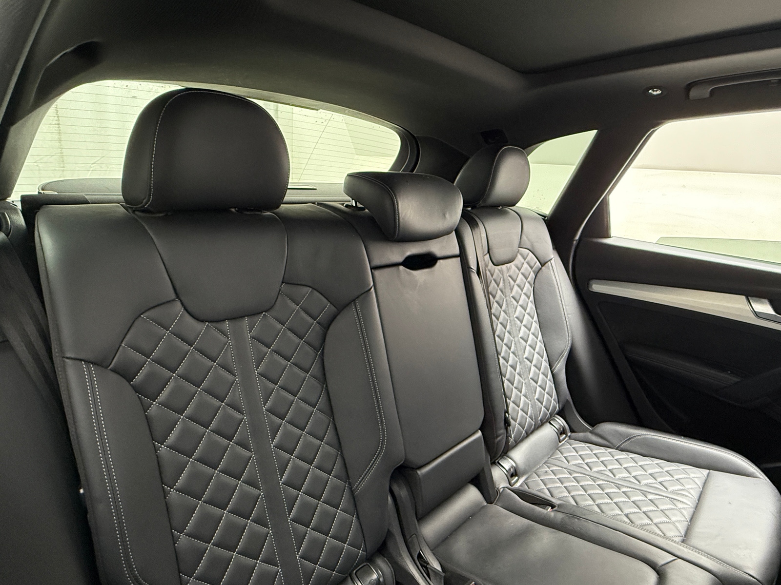 Thumbnail: 2018 Audi SQ5 - 6