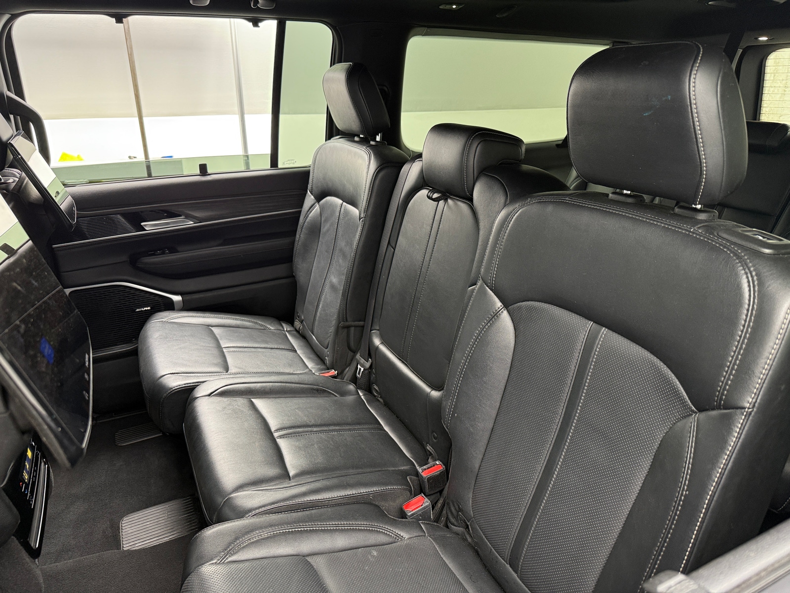 Thumbnail: 2023 Jeep Wagoneer - 5