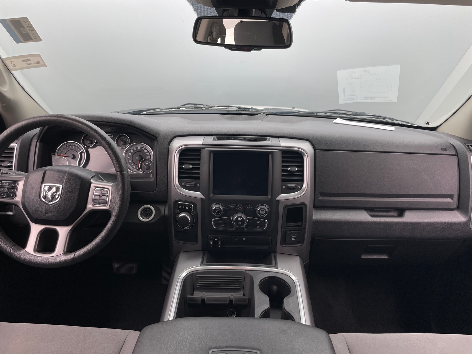 Thumbnail: 2022 RAM 1500 Classic - 3