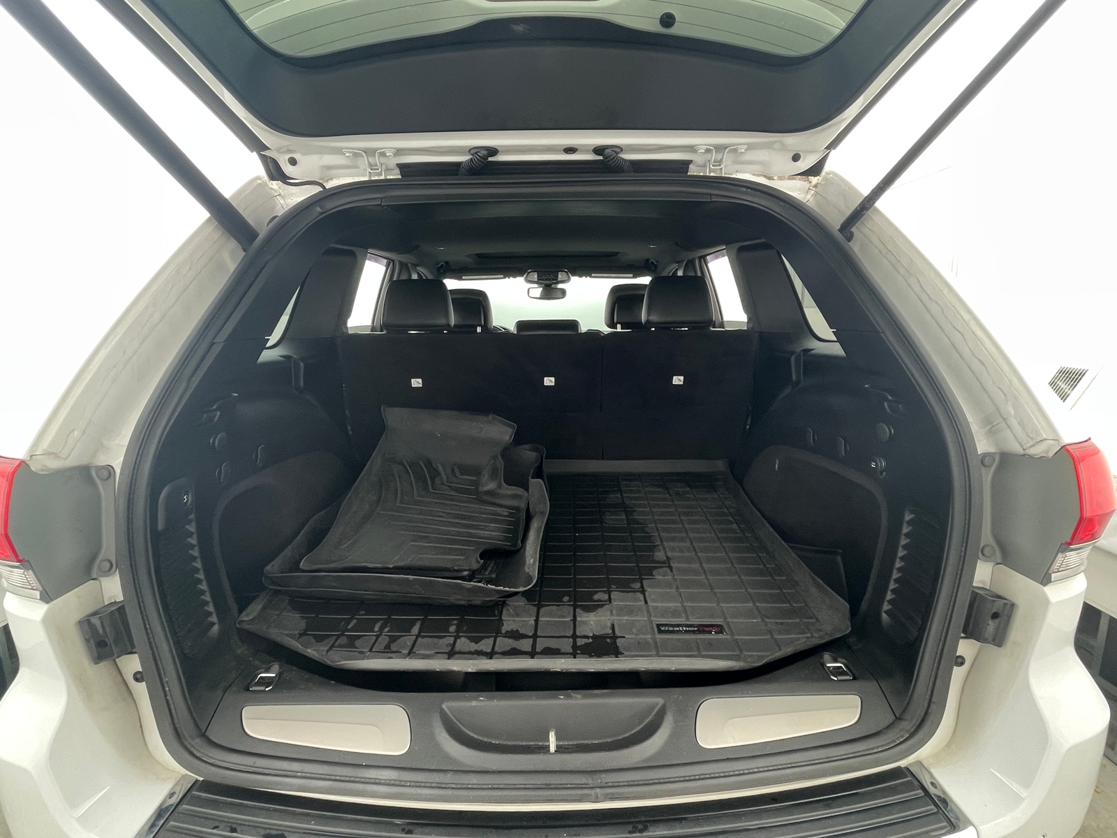 Thumbnail: 2019 Jeep Grand Cherokee - 6