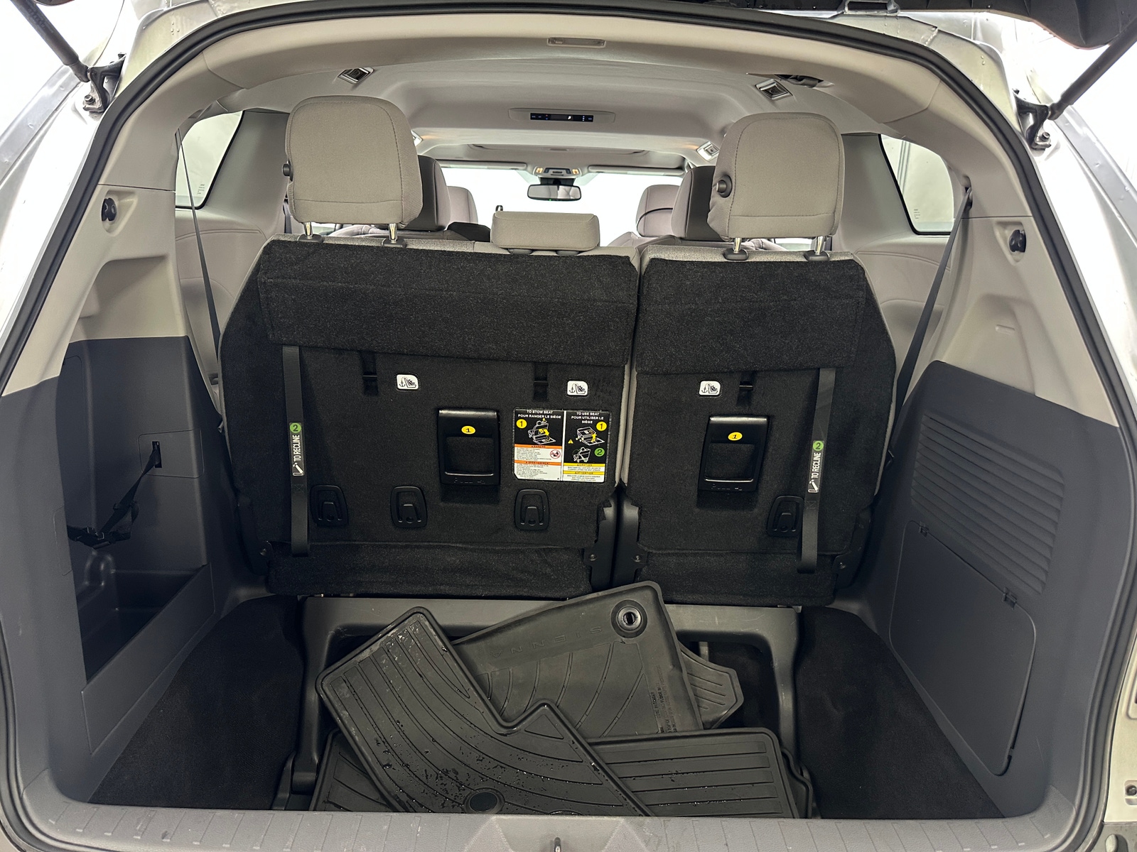 Thumbnail: 2024 Toyota Sienna - 7
