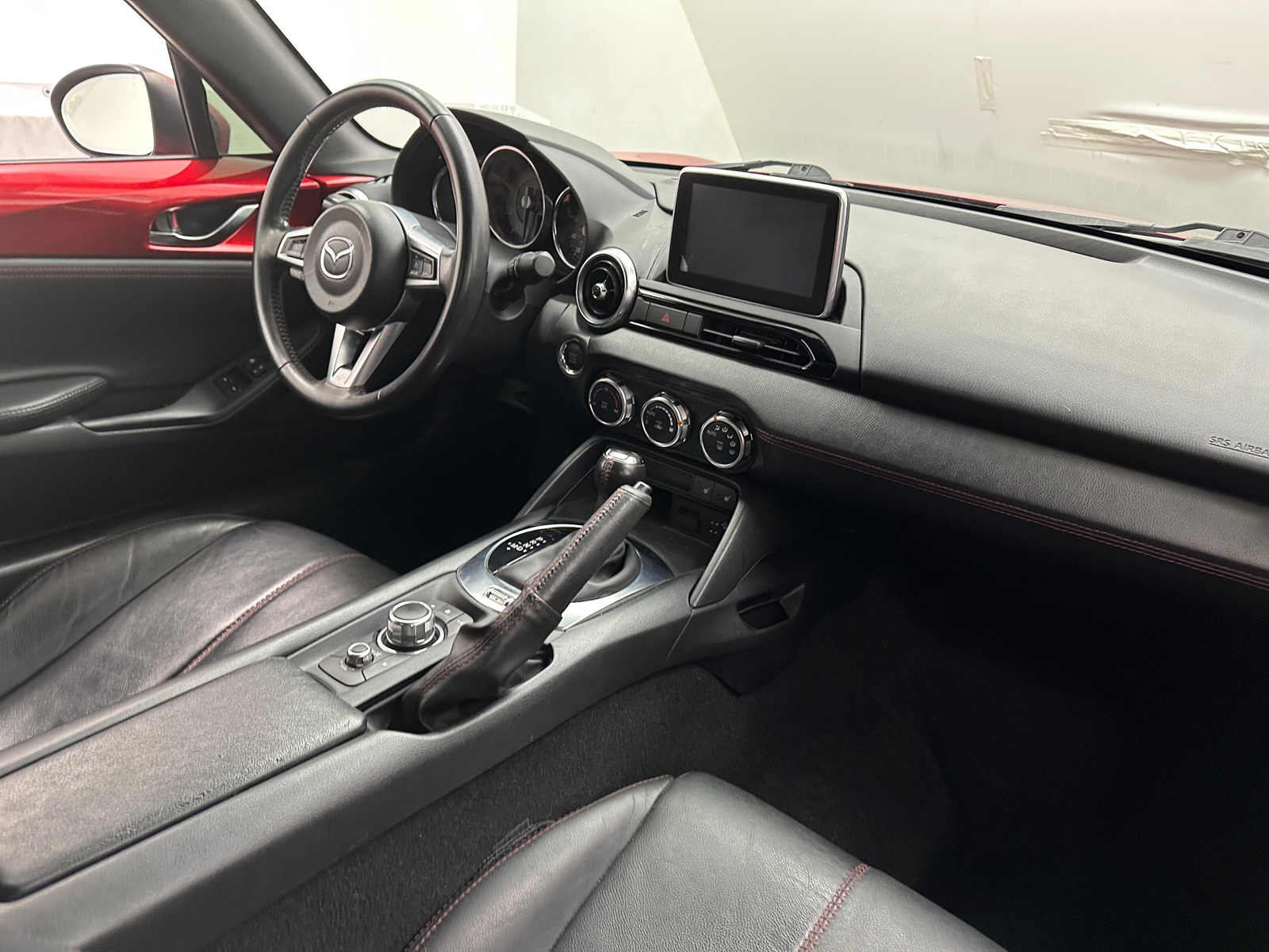 Thumbnail: 2016 Mazda MX-5 Miata - 2