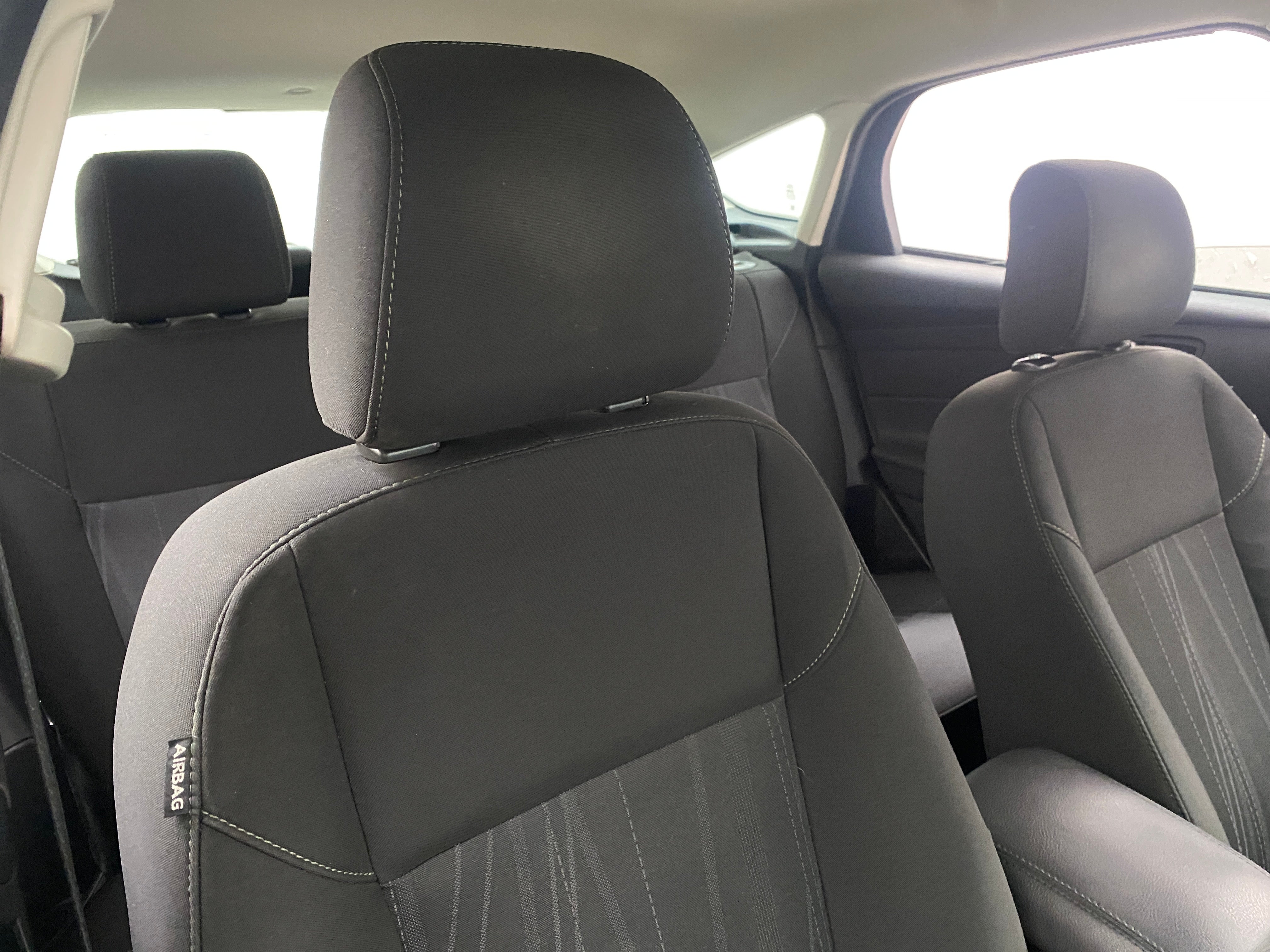 Used 2016 Ford Focus SE with VIN 1FADP3K22GL352234 for sale in Oak Creek, WI