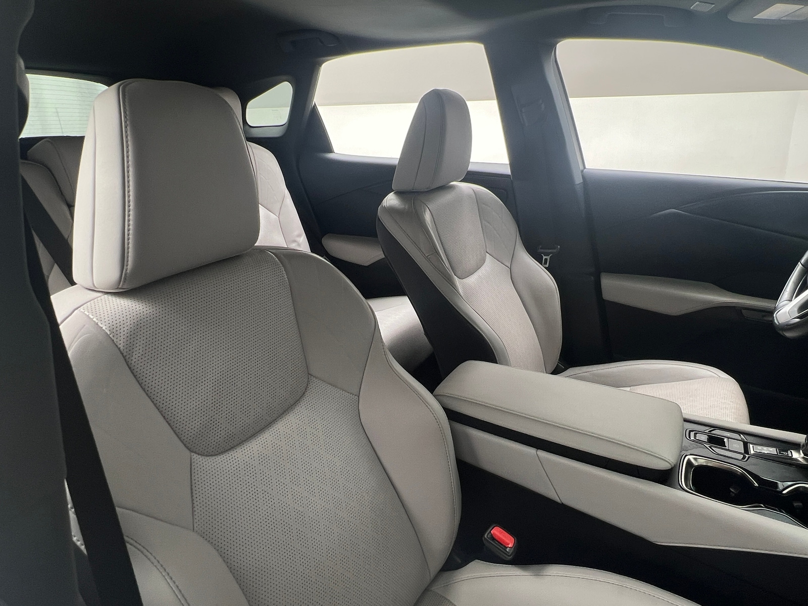 Thumbnail: 2023 Lexus RX - 2