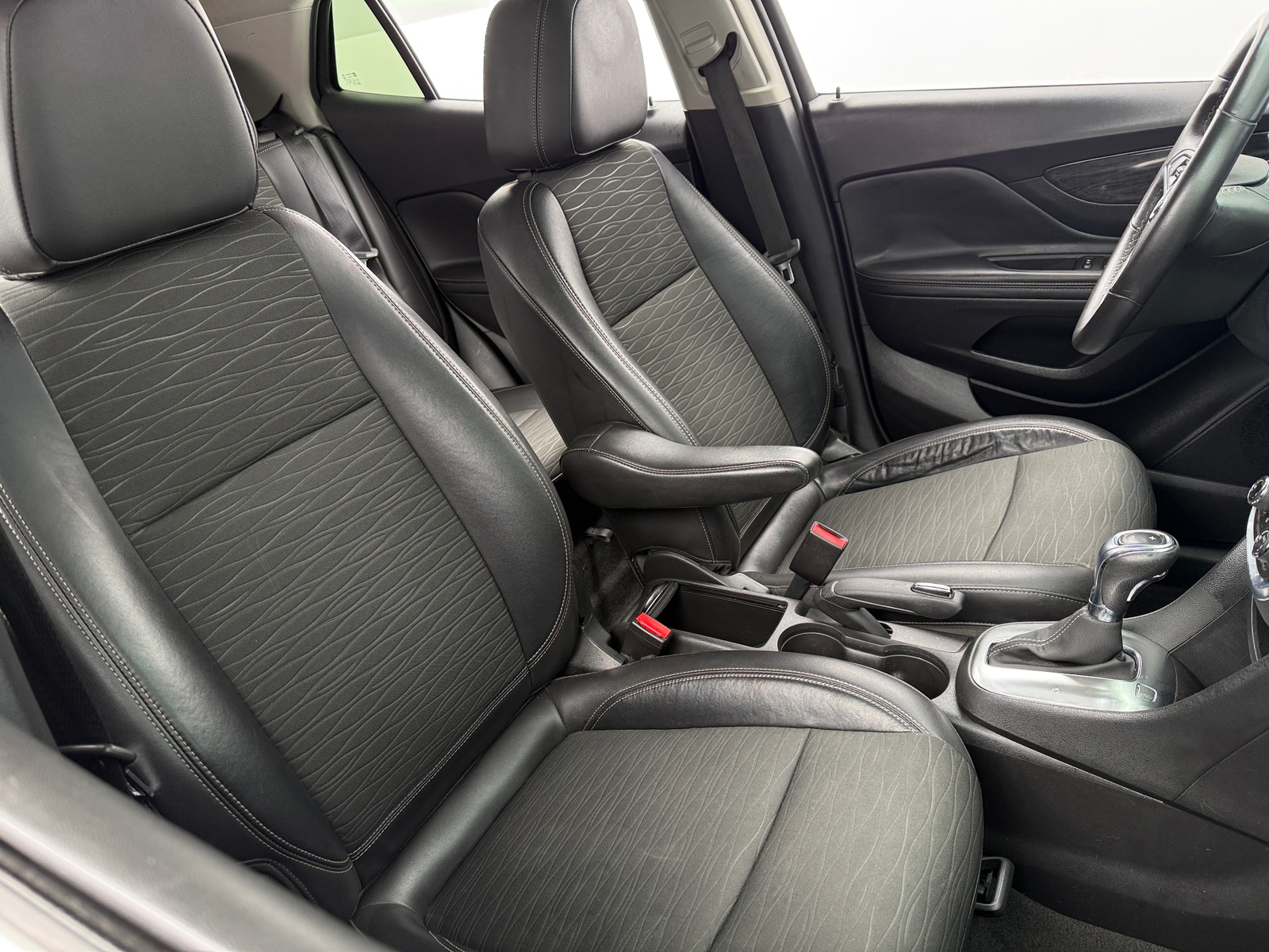 Thumbnail: 2016 Buick Encore - 2