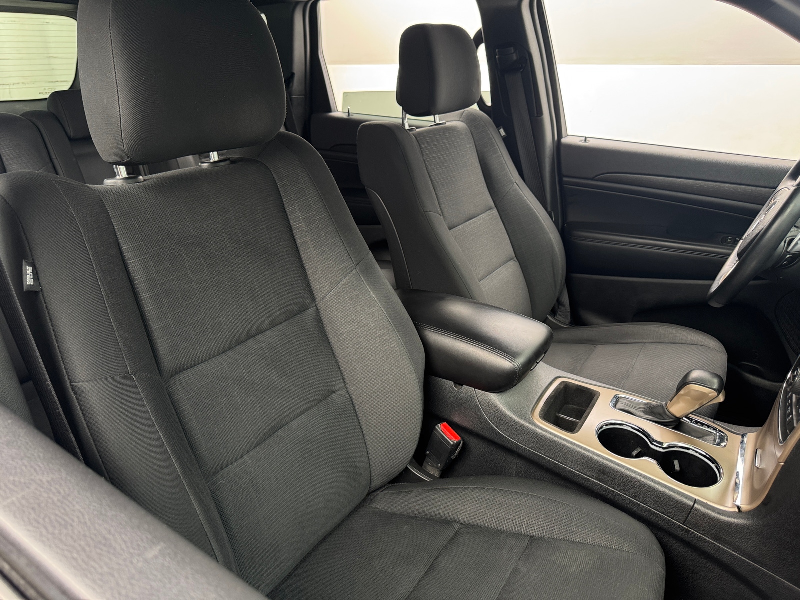 Thumbnail: 2017 Jeep Grand Cherokee - 2