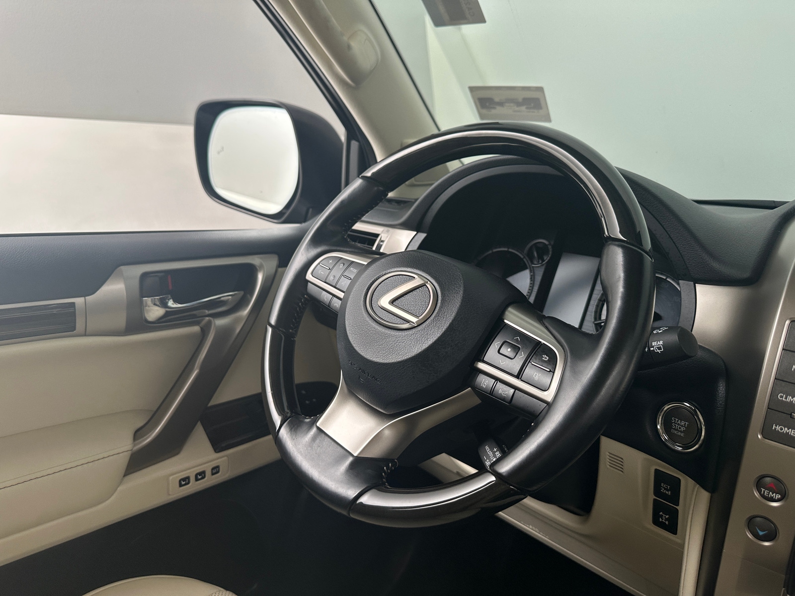 Thumbnail: 2021 Lexus GX - 4