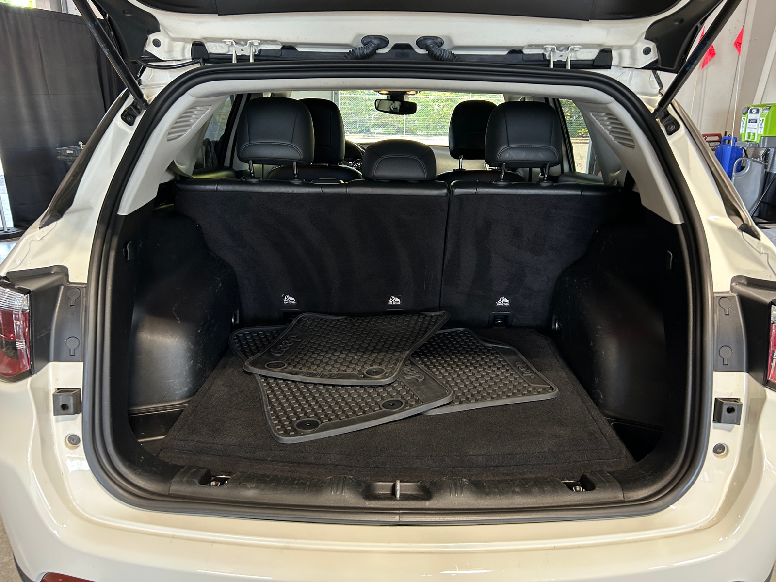 Thumbnail: 2019 Jeep Compass - 6