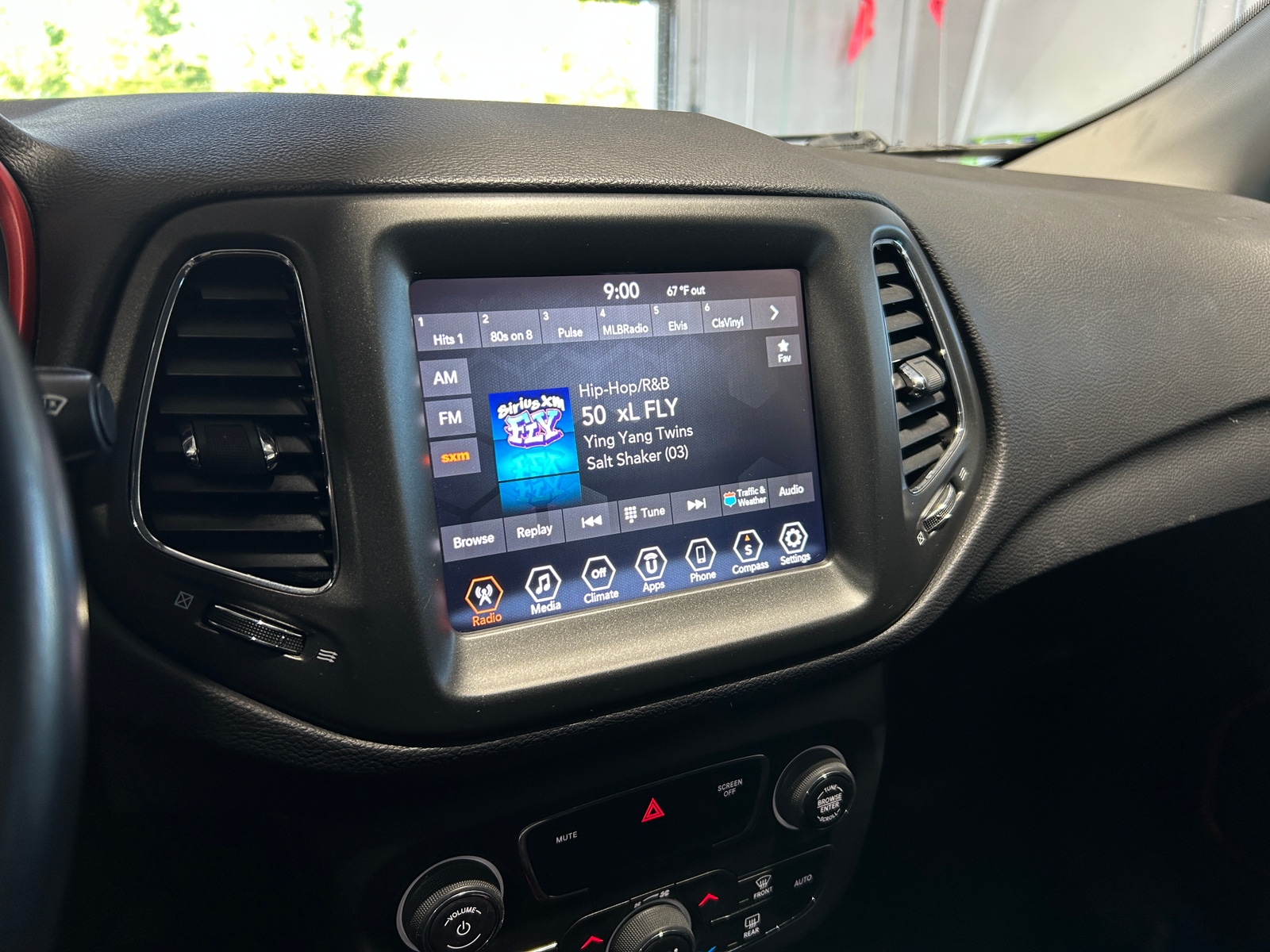 Thumbnail: 2019 Jeep Compass - 3