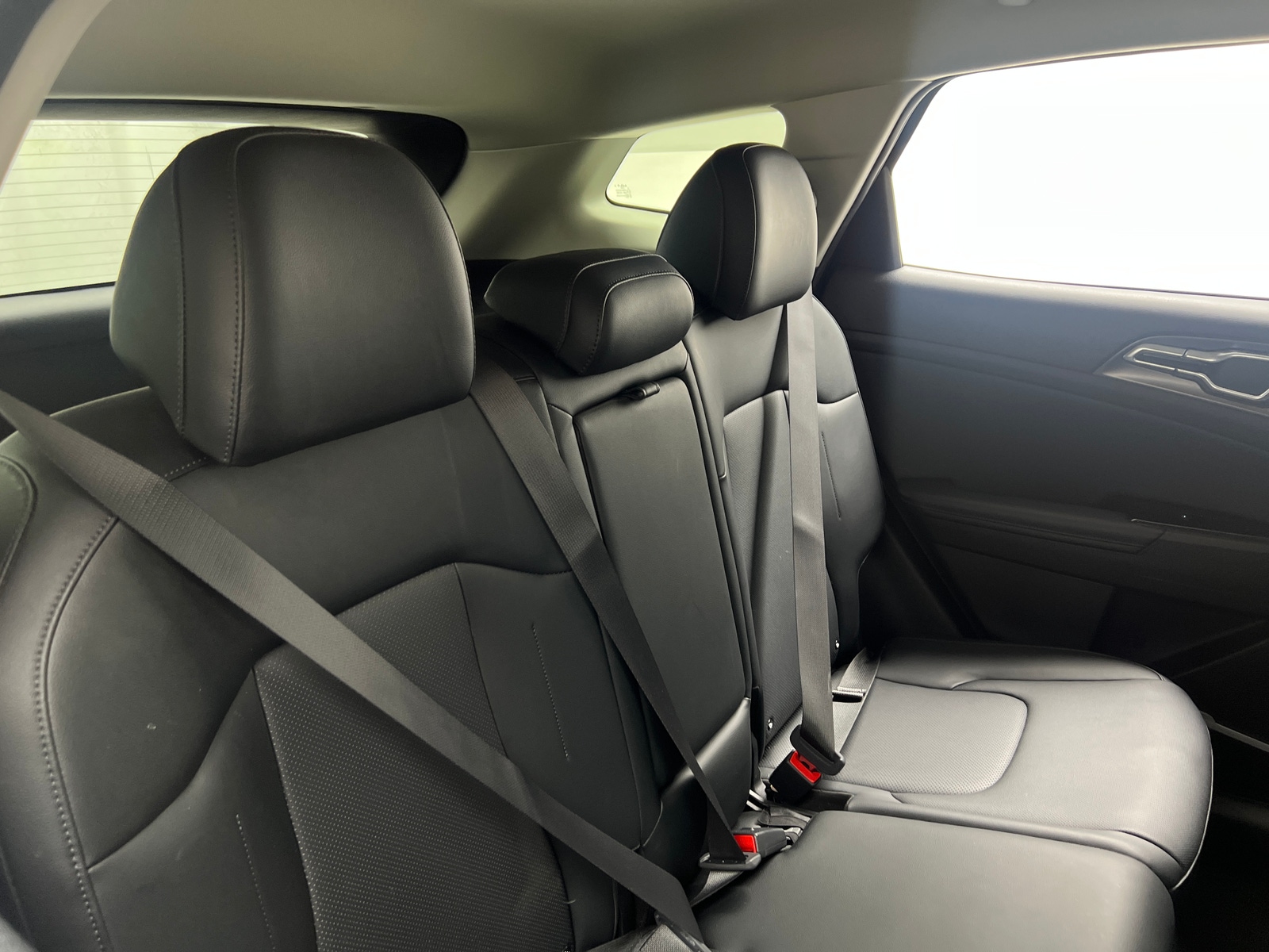 Thumbnail: 2023 Kia Sportage - 5