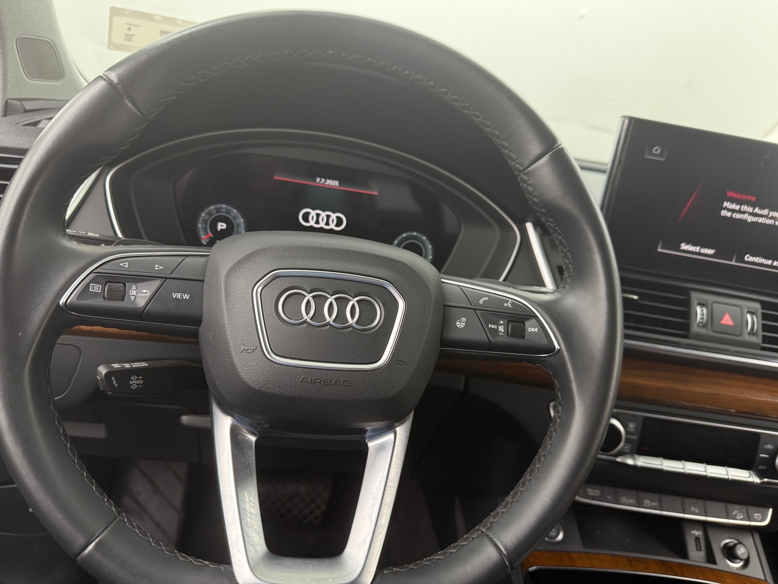 Thumbnail: 2022 Audi Q5 - 4
