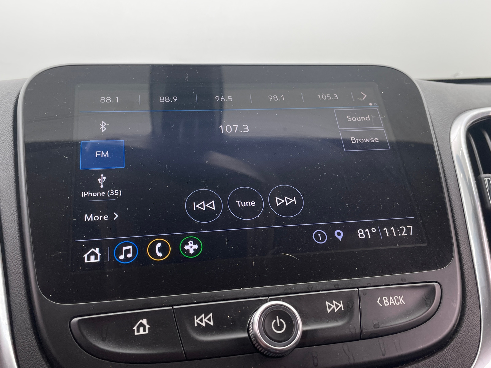 Thumbnail: 2019 Chevrolet Equinox - 3