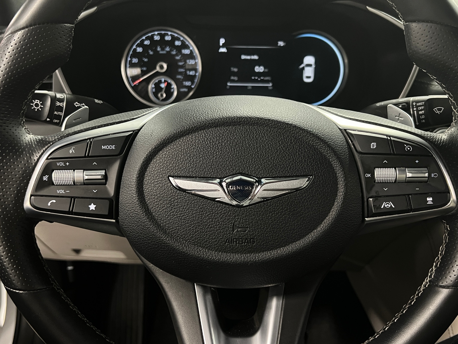 Thumbnail: 2022 Genesis G70 - 4