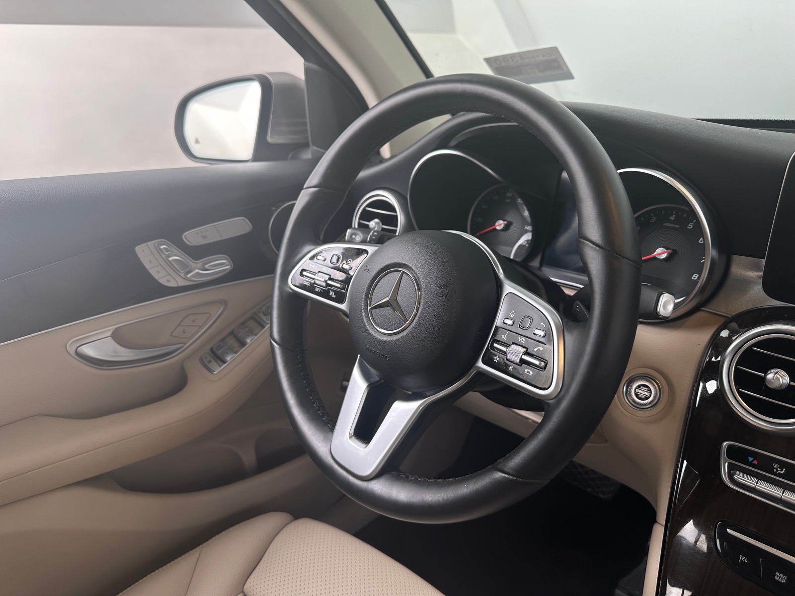 Thumbnail: 2022 Mercedes-Benz GLC - 4