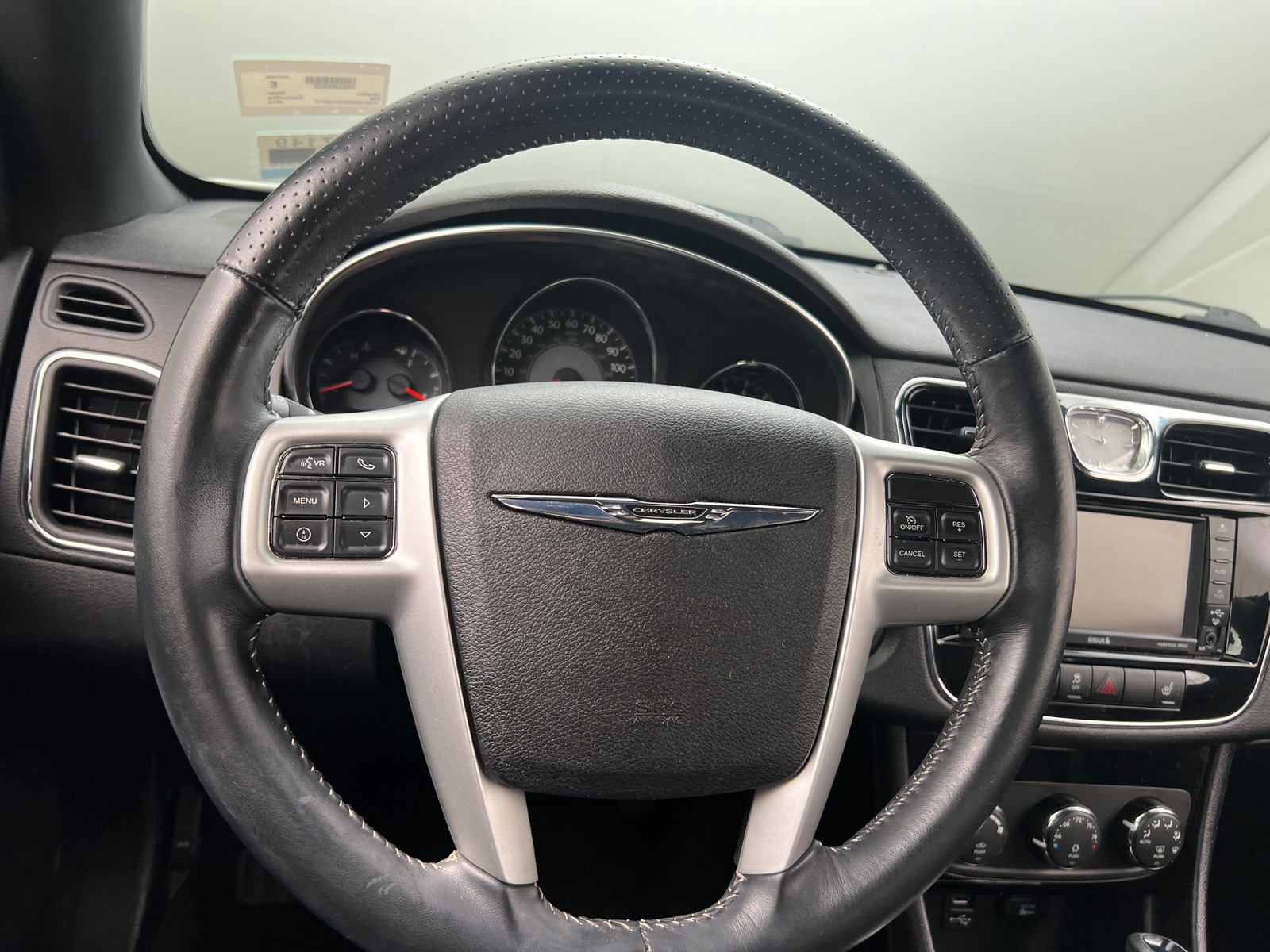 Thumbnail: 2014 Chrysler 200 - 4