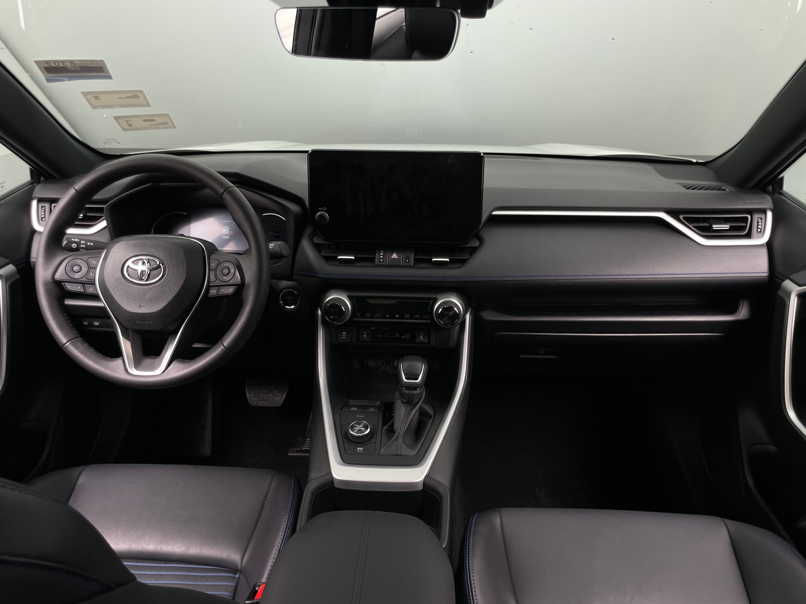 Thumbnail: 2024 Toyota RAV4 - 2