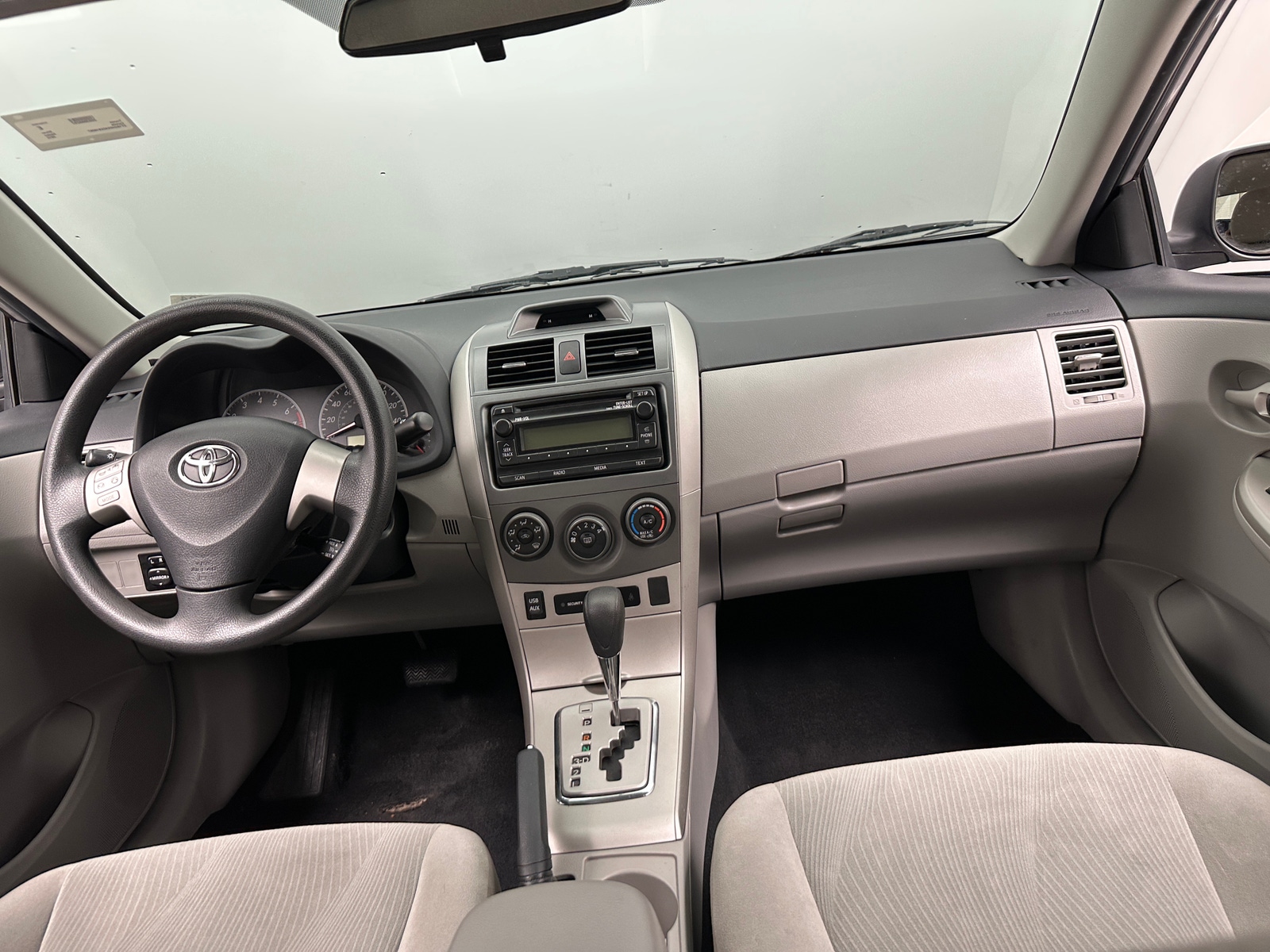Thumbnail: 2012 Toyota Corolla - 3