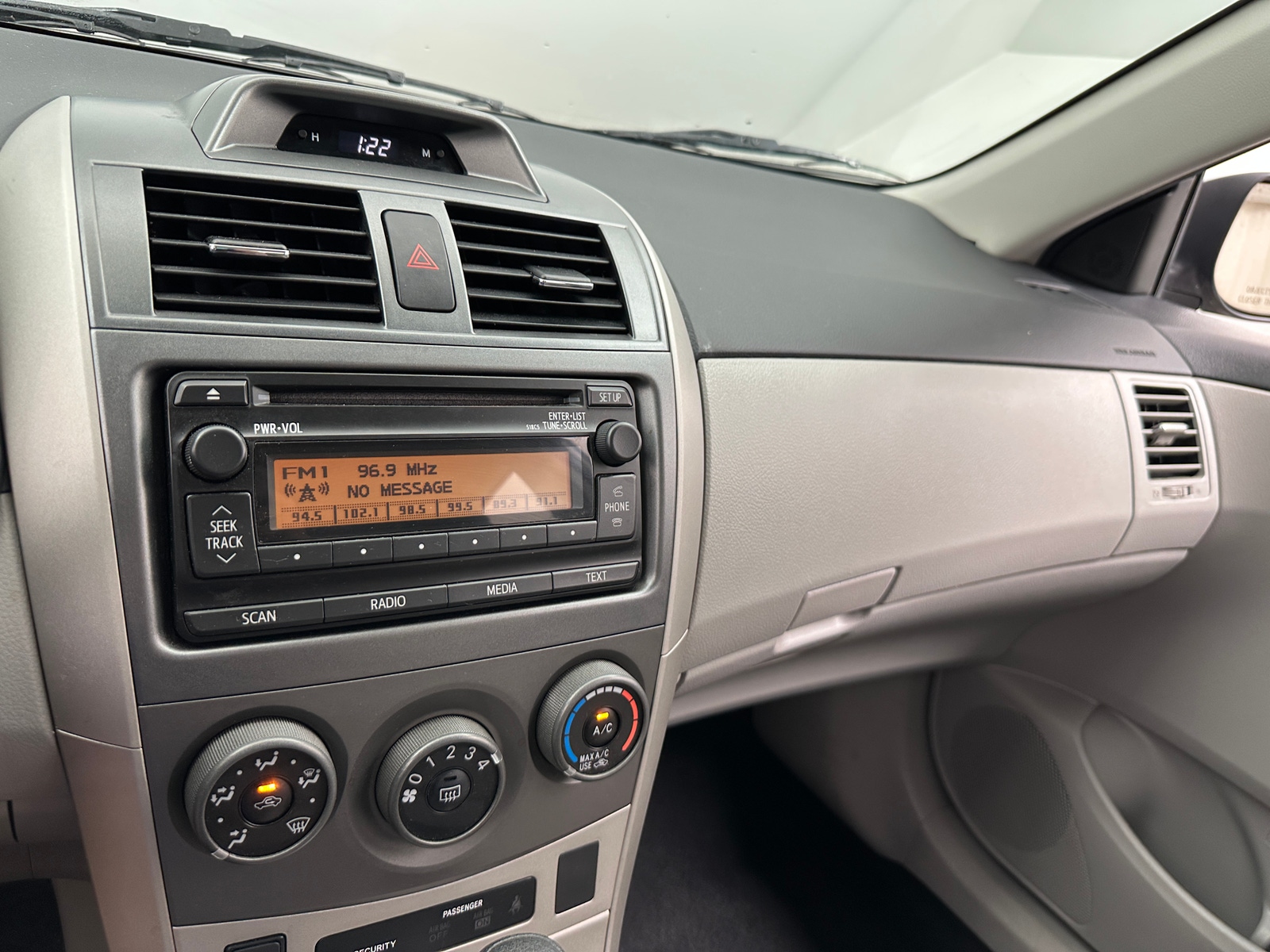 Thumbnail: 2012 Toyota Corolla - 4