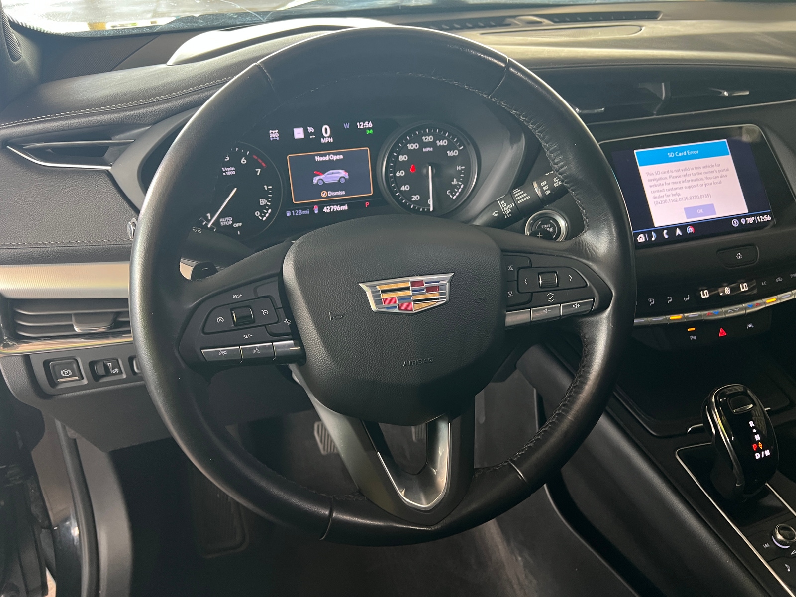 Thumbnail: 2020 Cadillac XT4 - 4