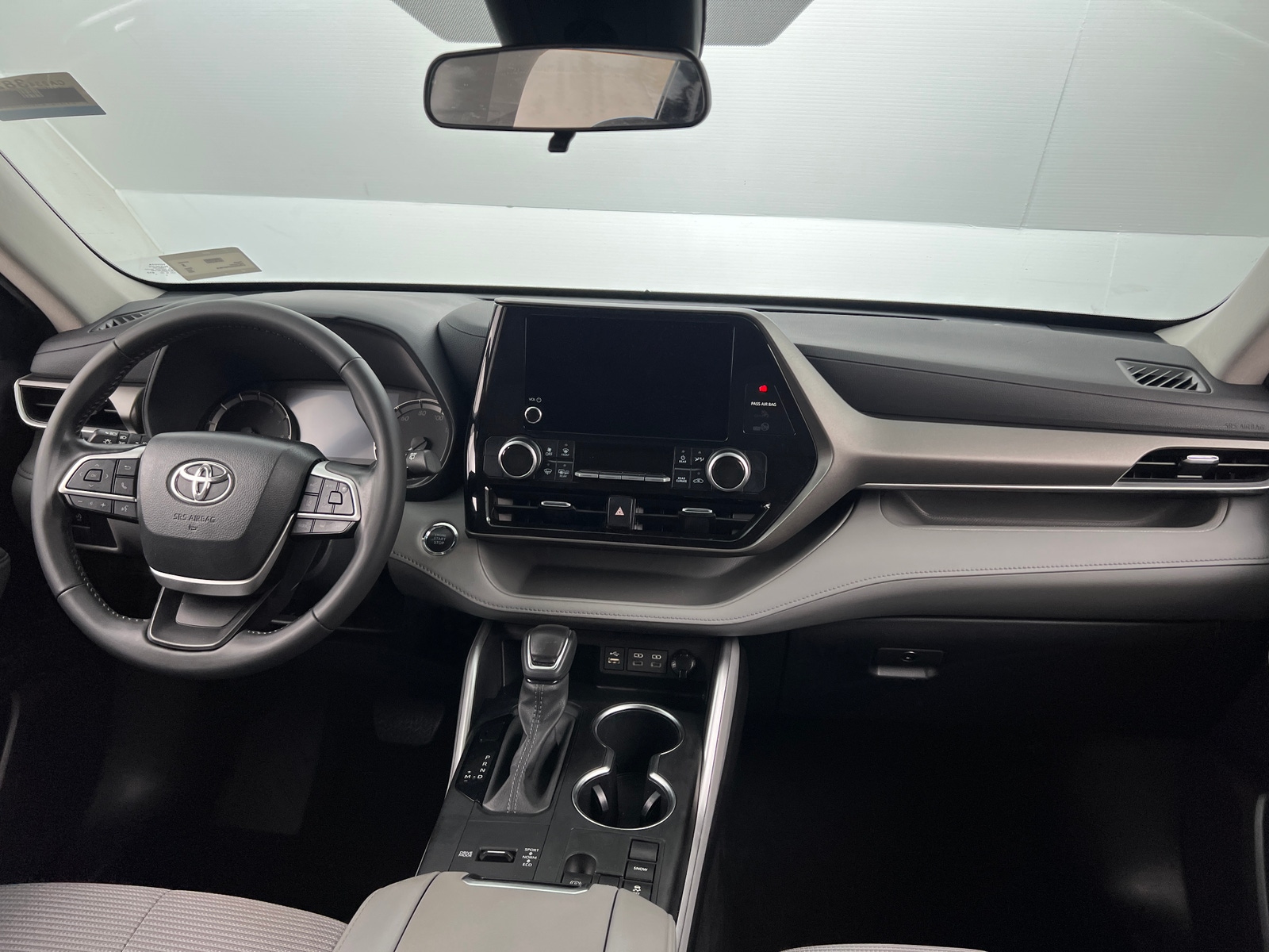 Thumbnail: 2023 Toyota Highlander - 3