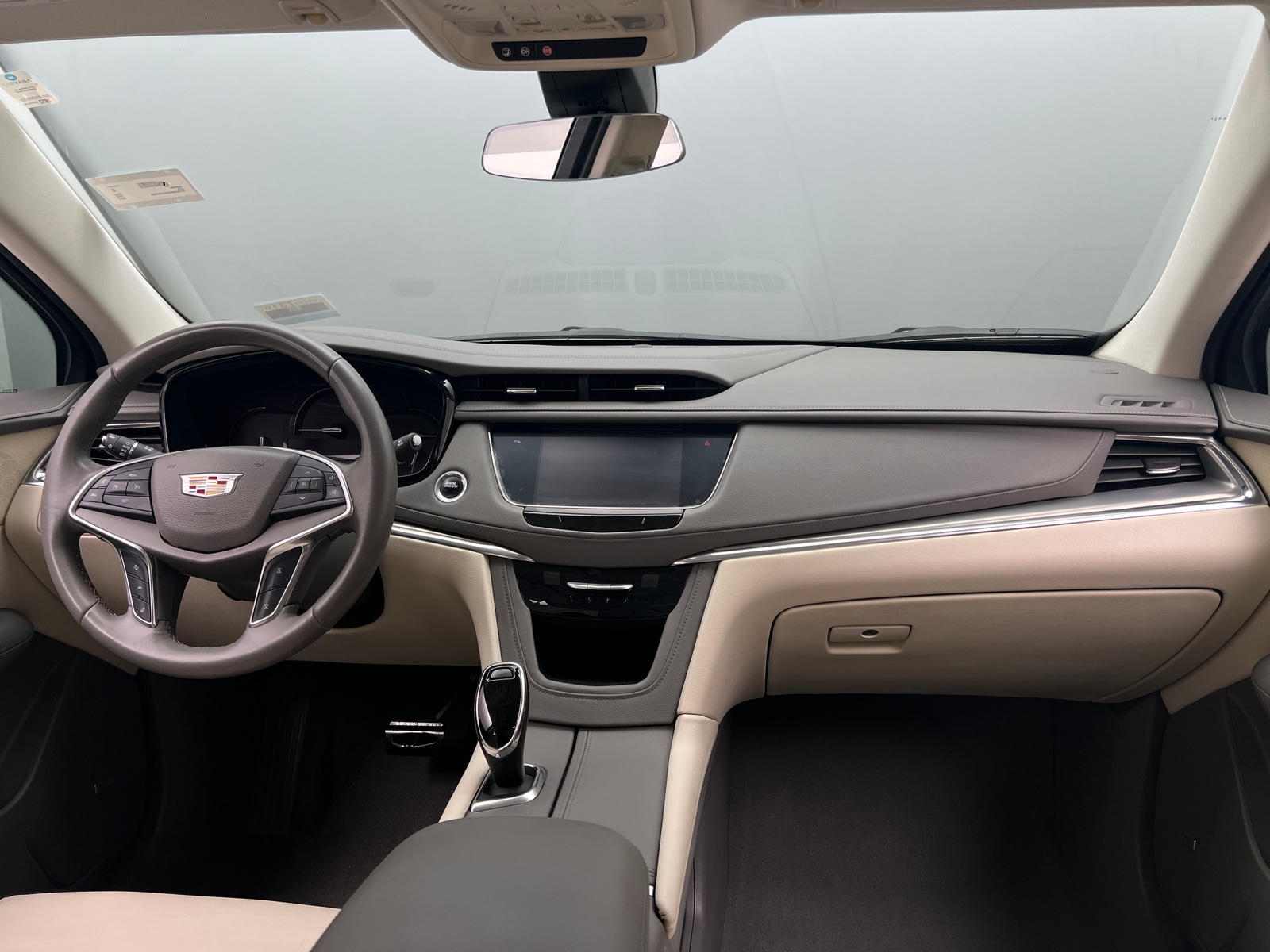 Thumbnail: 2017 Cadillac XT5 - 2