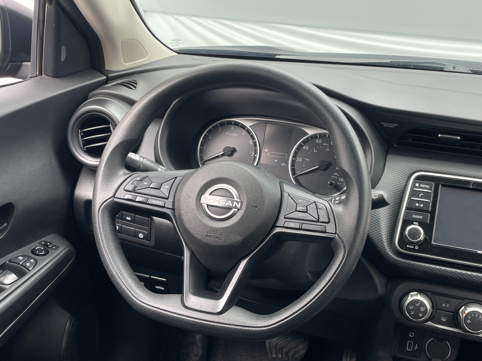 Thumbnail: 2023 Nissan Kicks - 5