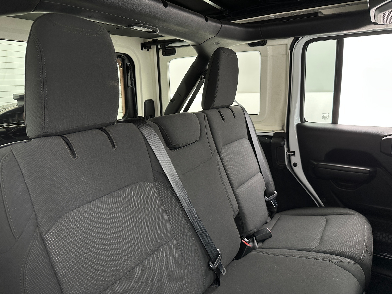 Thumbnail: 2020 Jeep Wrangler - 6