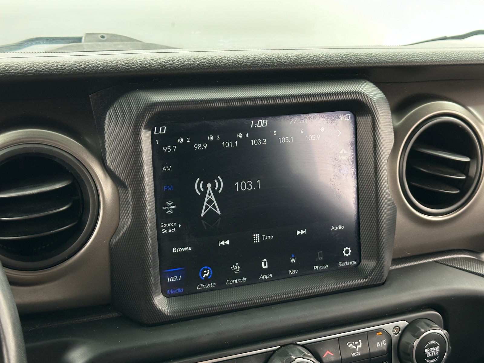 Thumbnail: 2020 Jeep Wrangler - 4