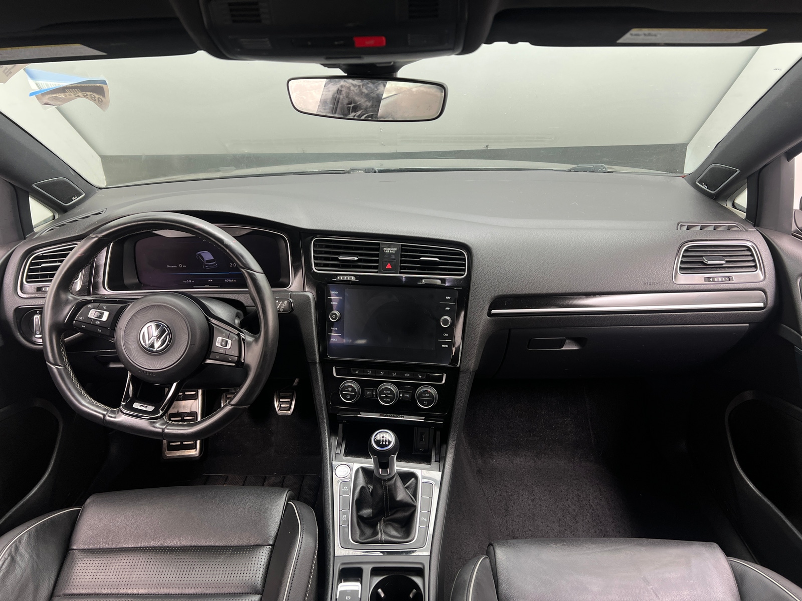 Thumbnail: 2019 Volkswagen Golf - 2