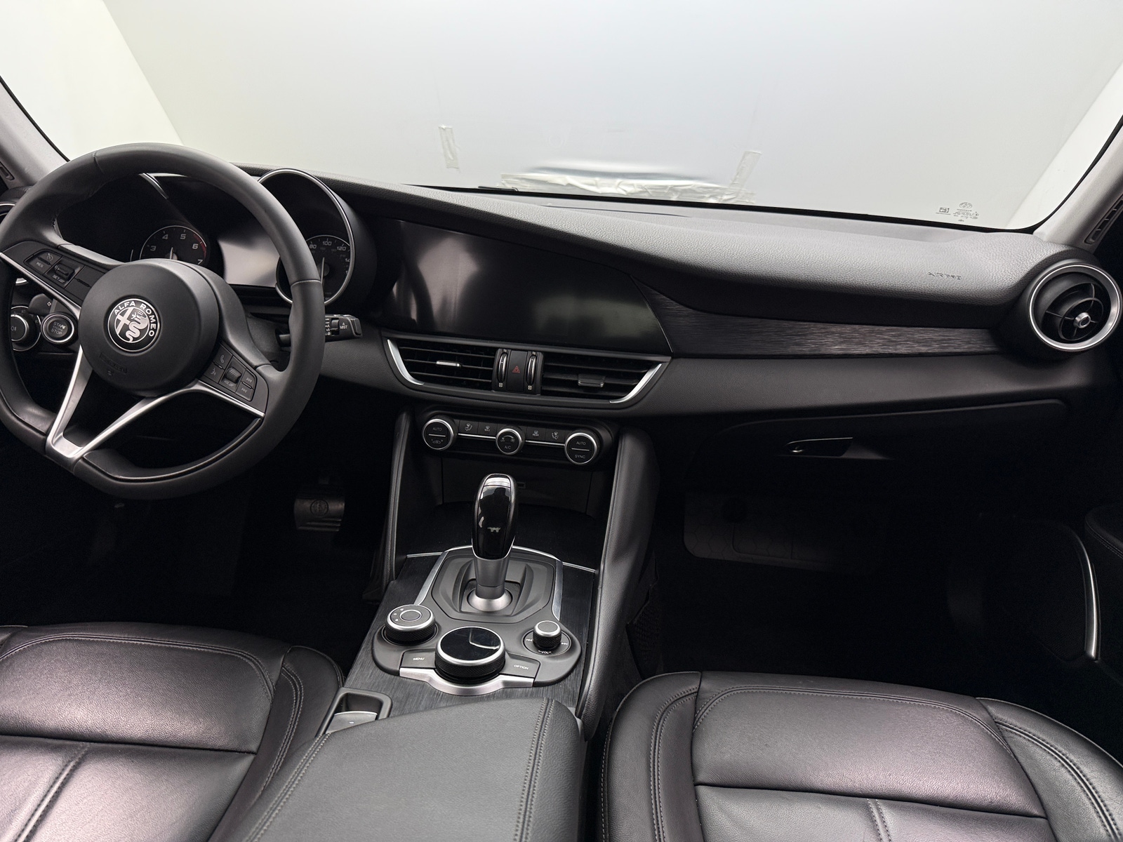 Thumbnail: 2019 Alfa Romeo Giulia - 2