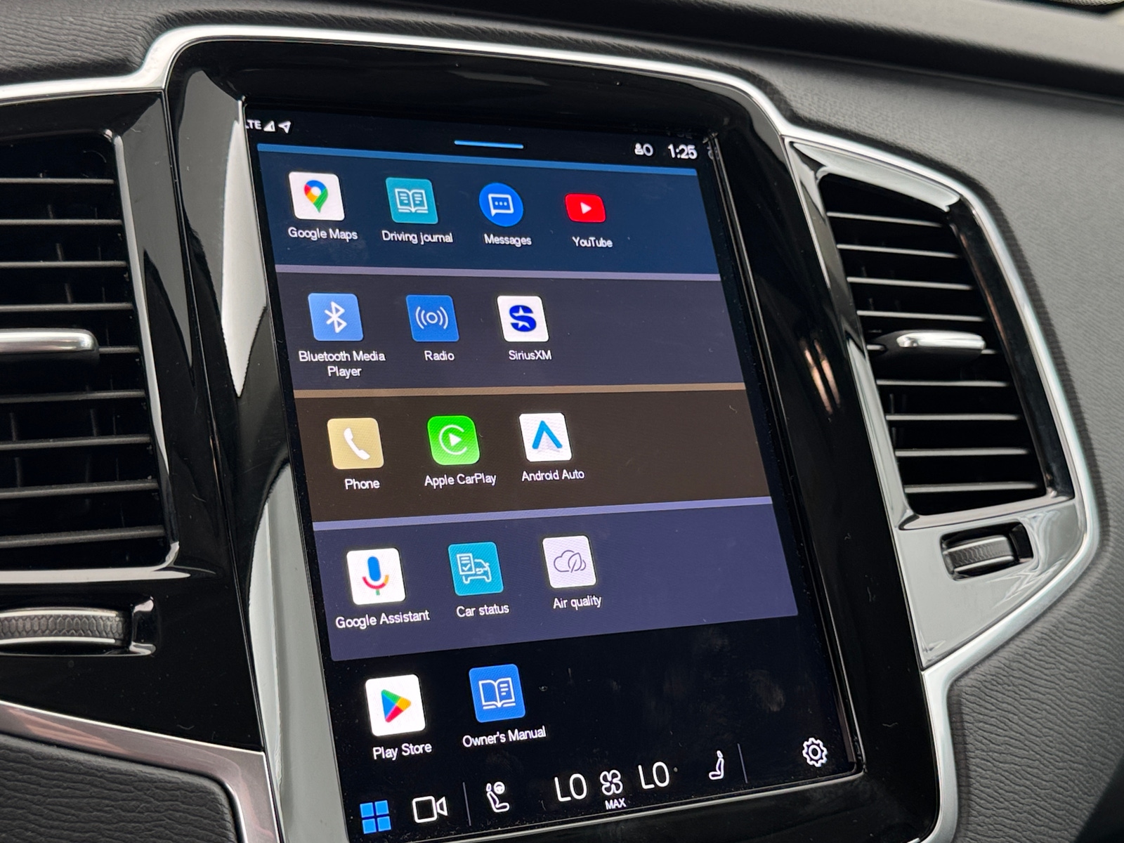 Thumbnail: 2024 Volvo XC90 - 3
