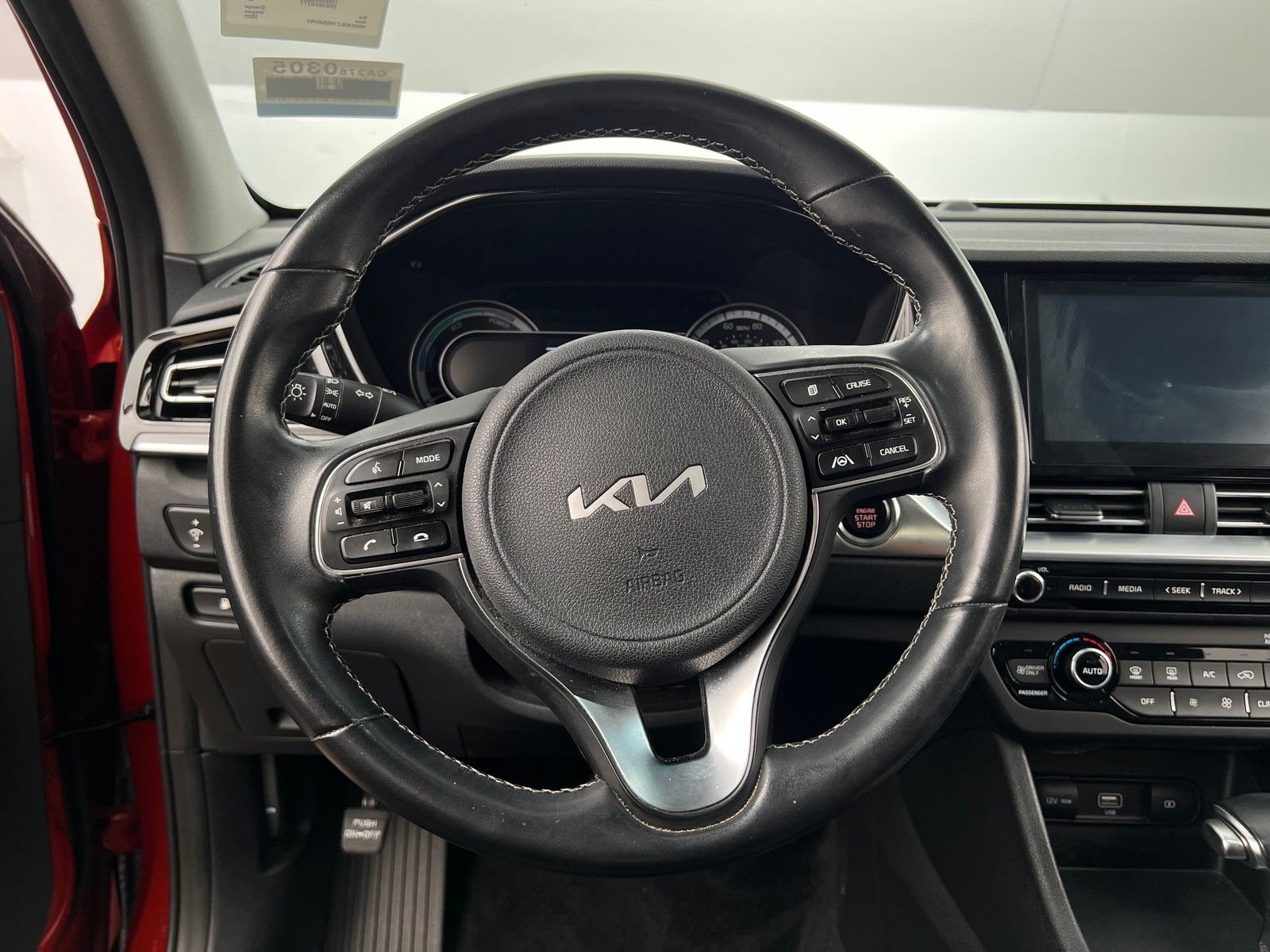 Thumbnail: 2022 Kia Niro - 5