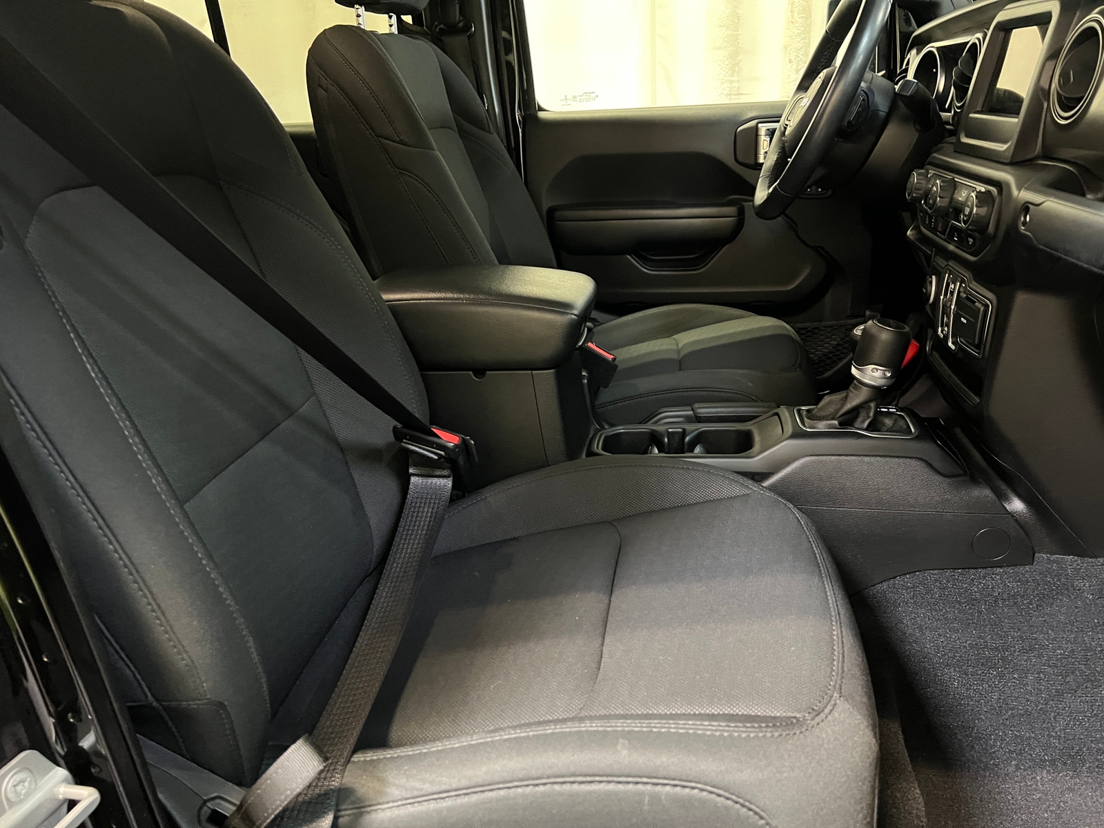 Thumbnail: 2021 Jeep Gladiator - 2