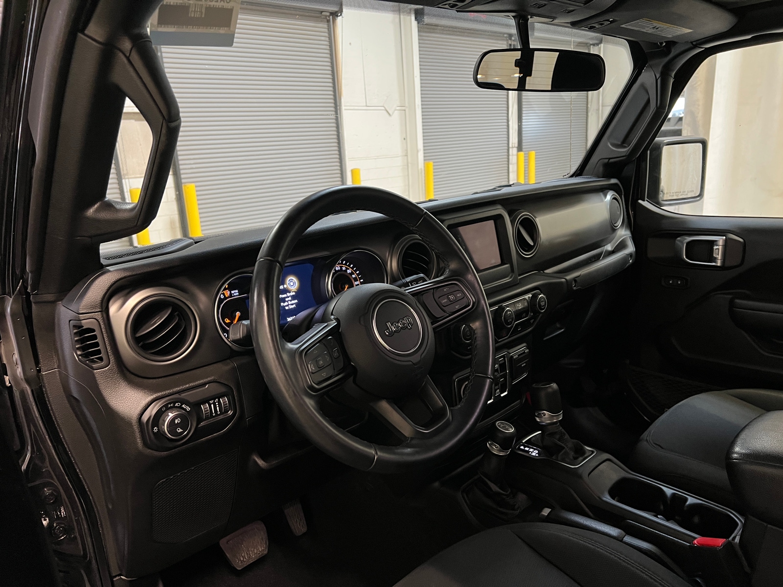 Thumbnail: 2021 Jeep Gladiator - 3