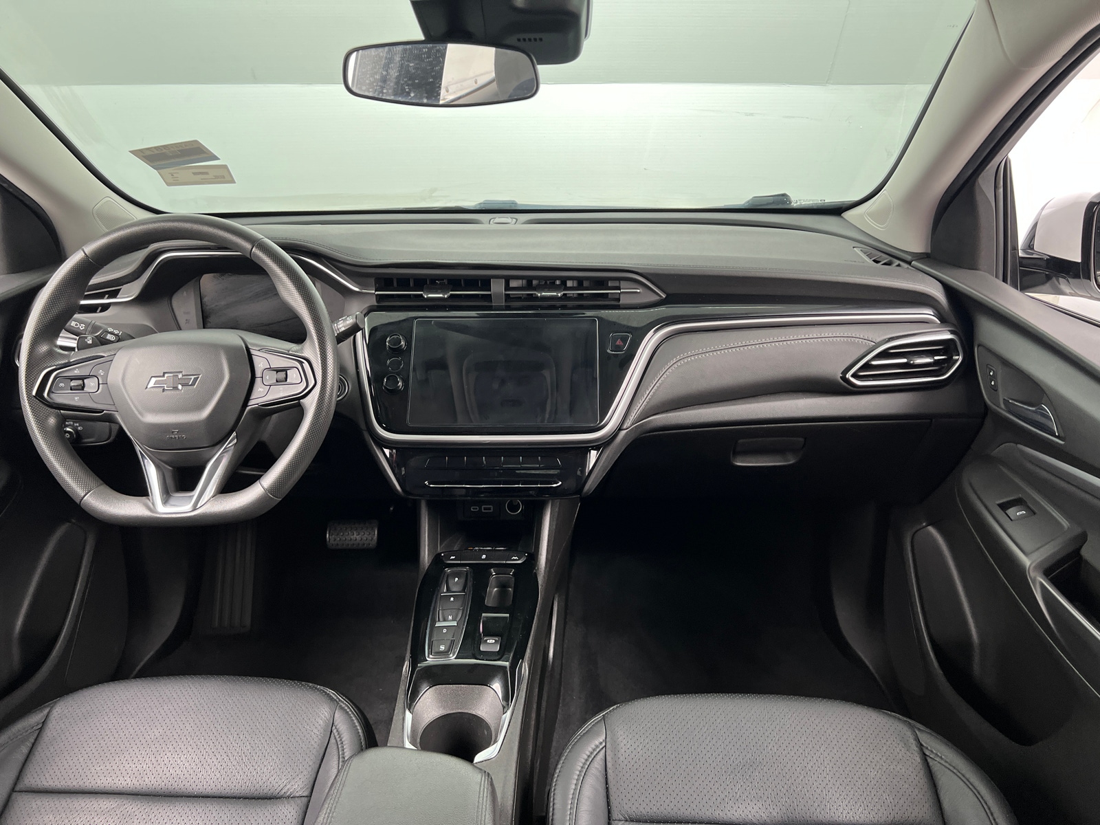 Thumbnail: 2023 Chevrolet Bolt EUV - 3