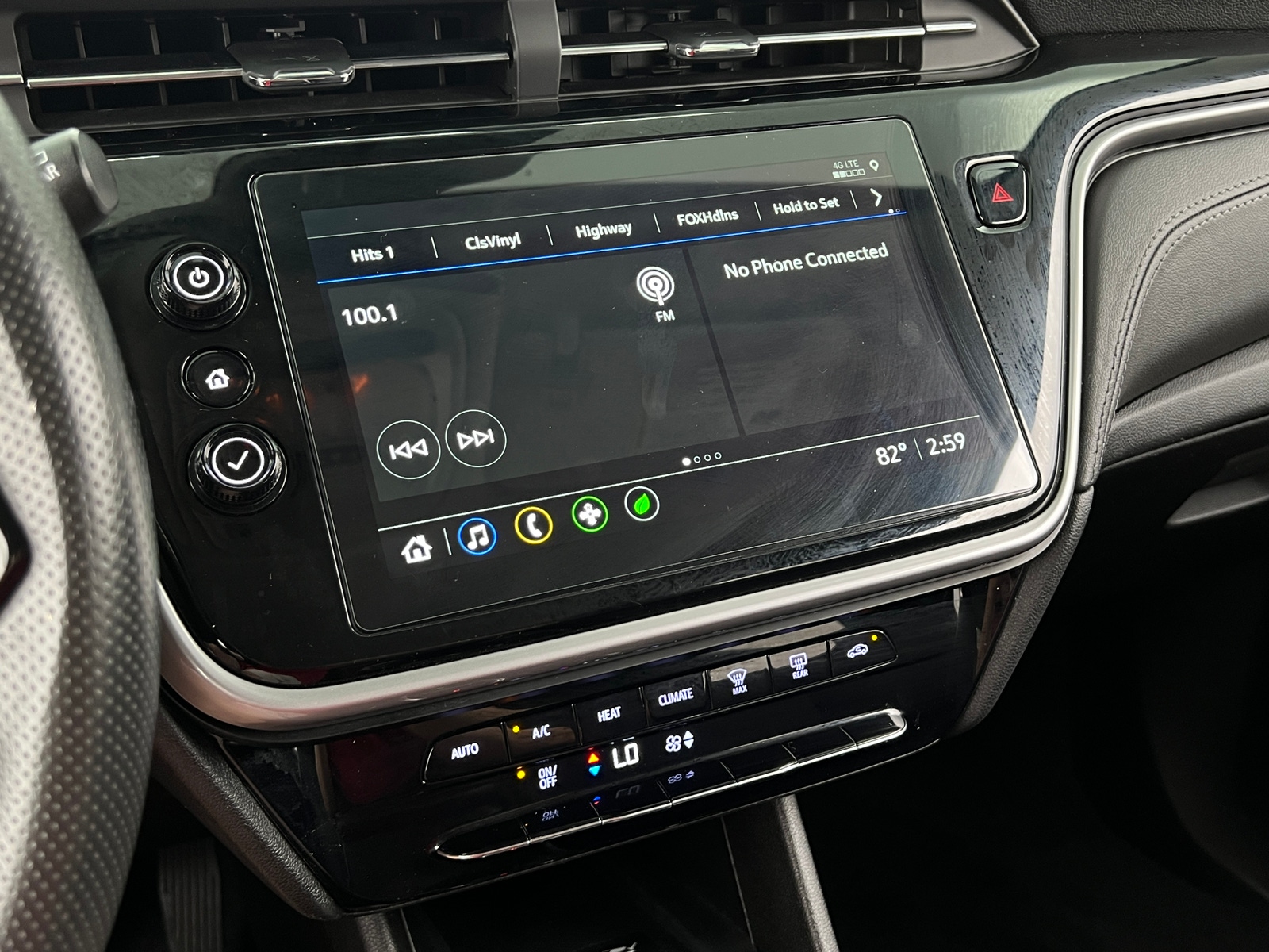 Thumbnail: 2023 Chevrolet Bolt EUV - 4