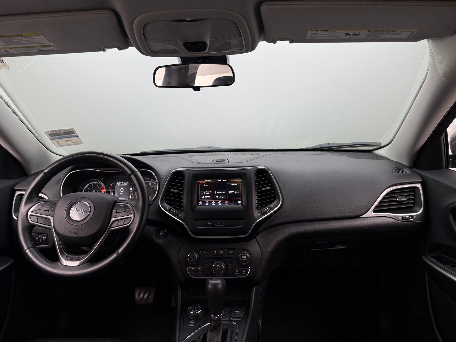 Thumbnail: 2019 Jeep Cherokee - 3