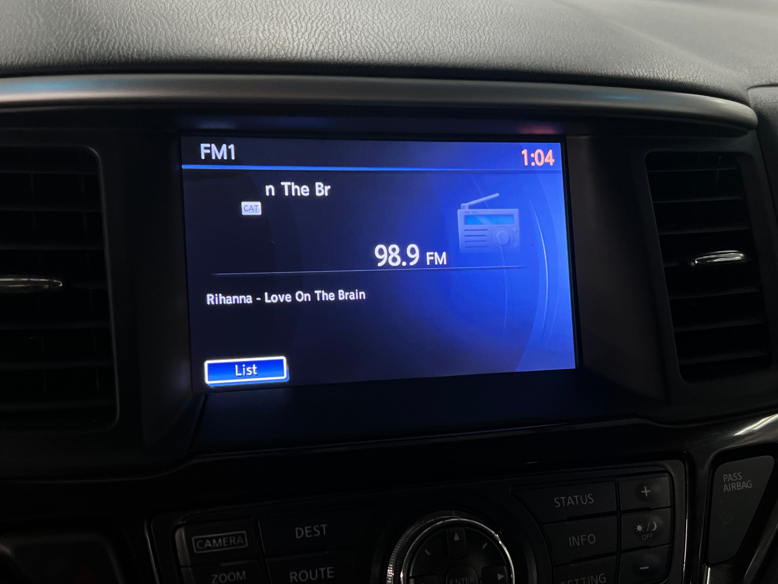 Thumbnail: 2014 Nissan Pathfinder - 3