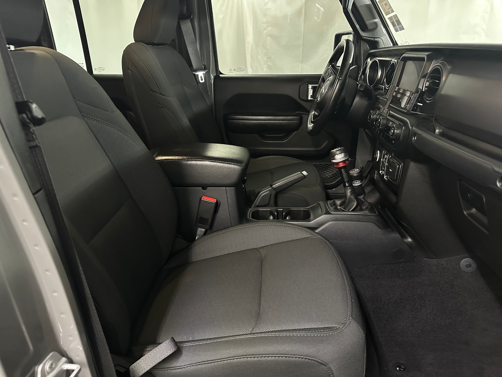 Thumbnail: 2021 Jeep Gladiator - 2