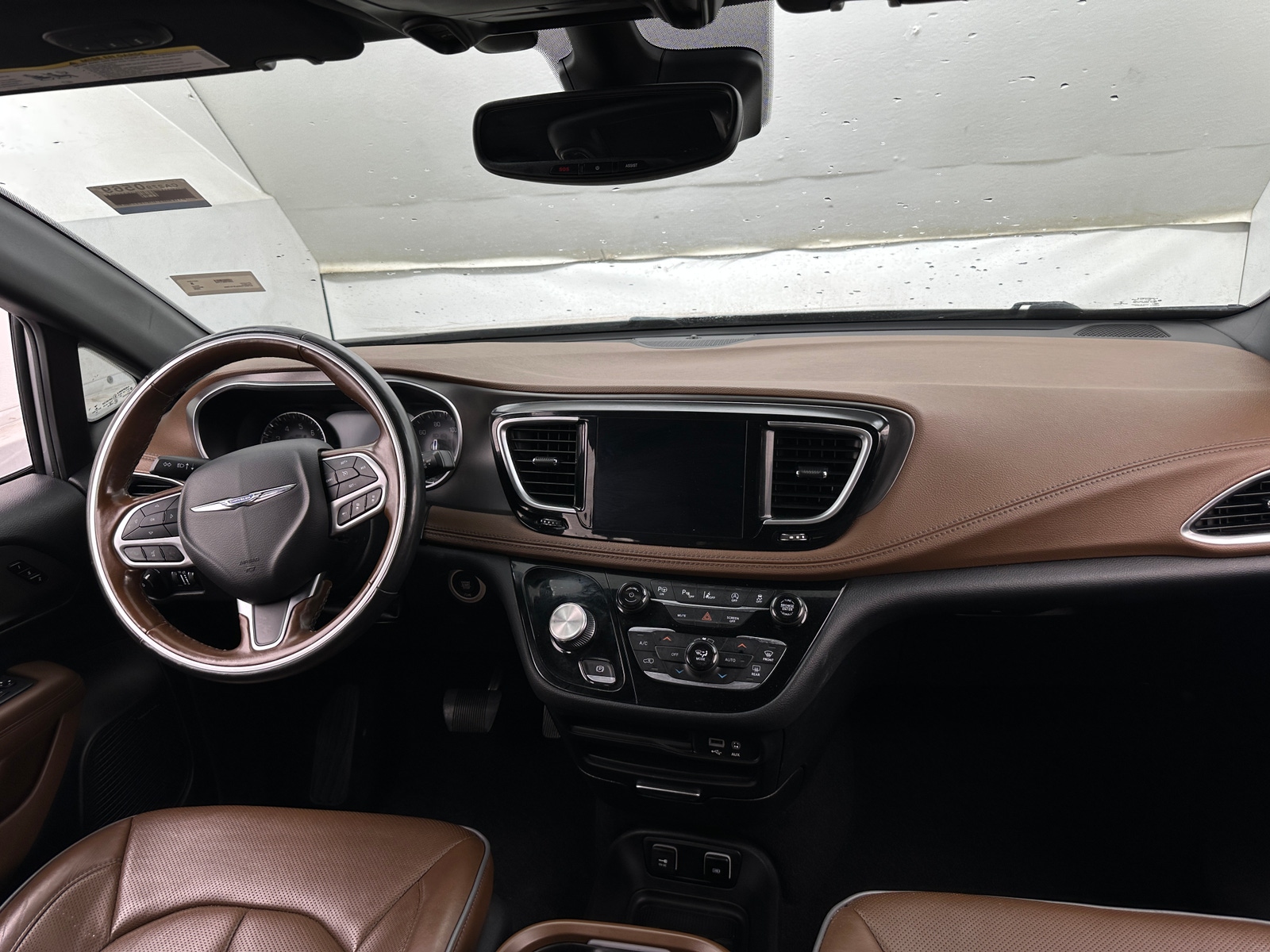 Thumbnail: 2020 Chrysler Pacifica - 3