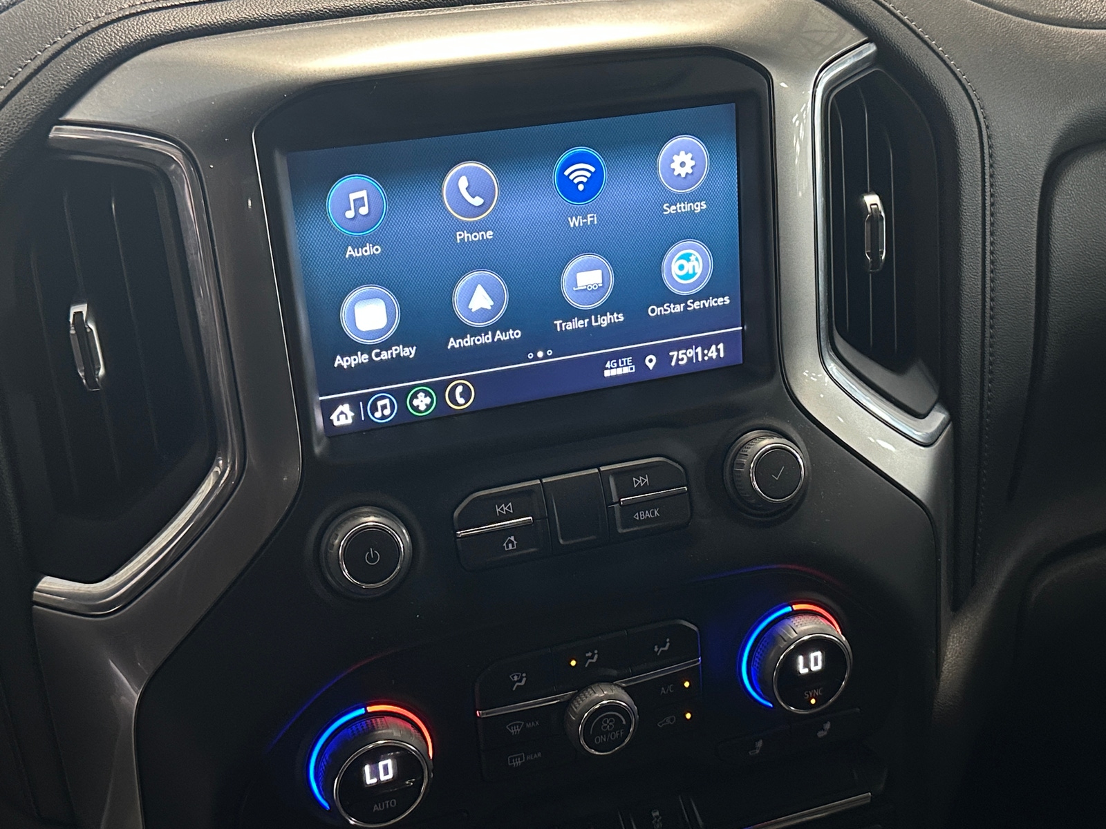 Thumbnail: 2022 Chevrolet Silverado 1500 - 4