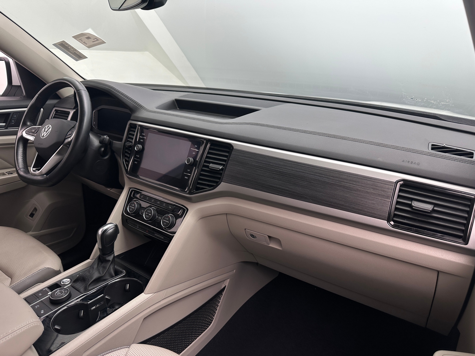 Thumbnail: 2021 Volkswagen Atlas - 2