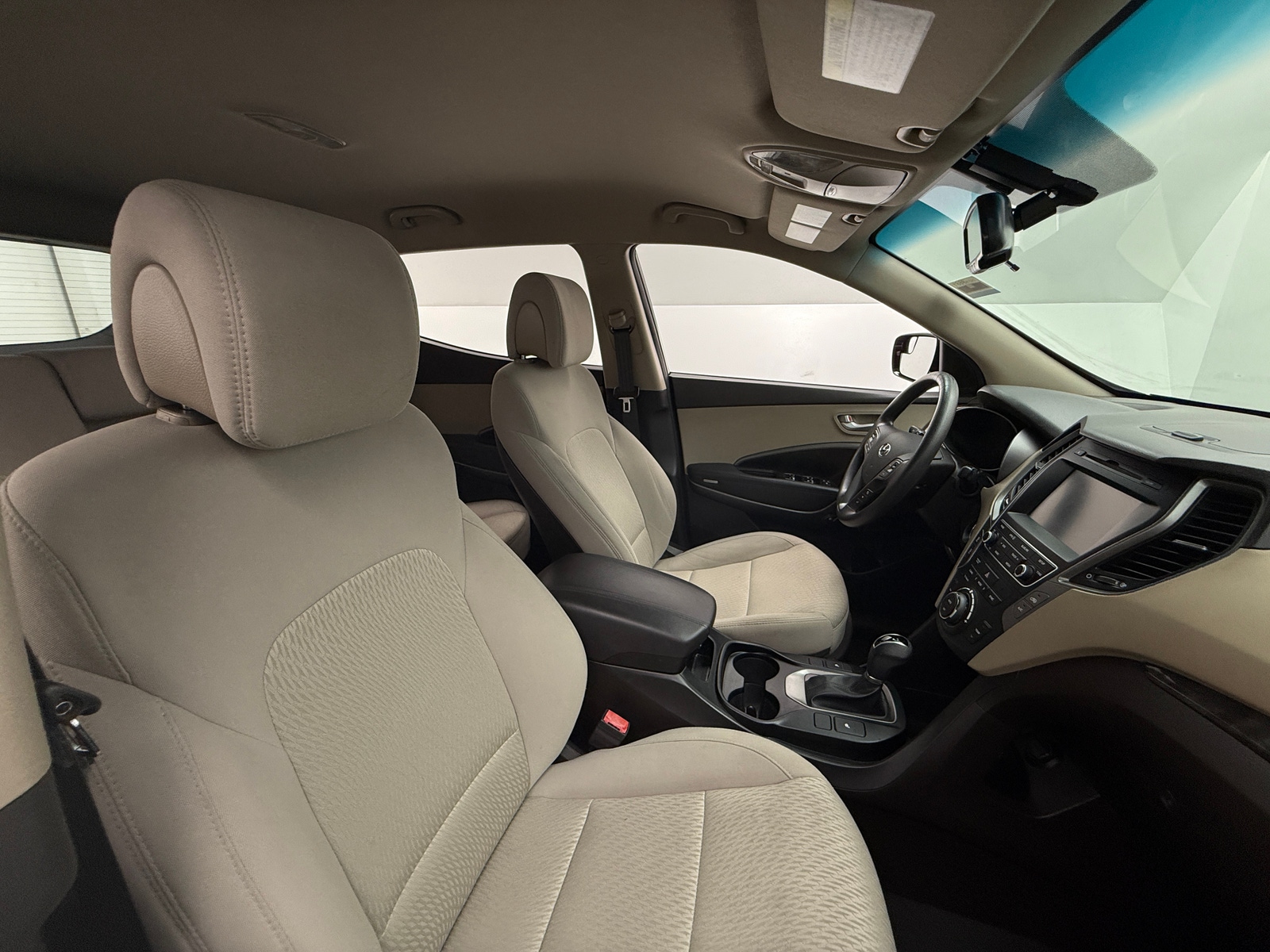 Thumbnail: 2017 Hyundai Santa Fe - 2